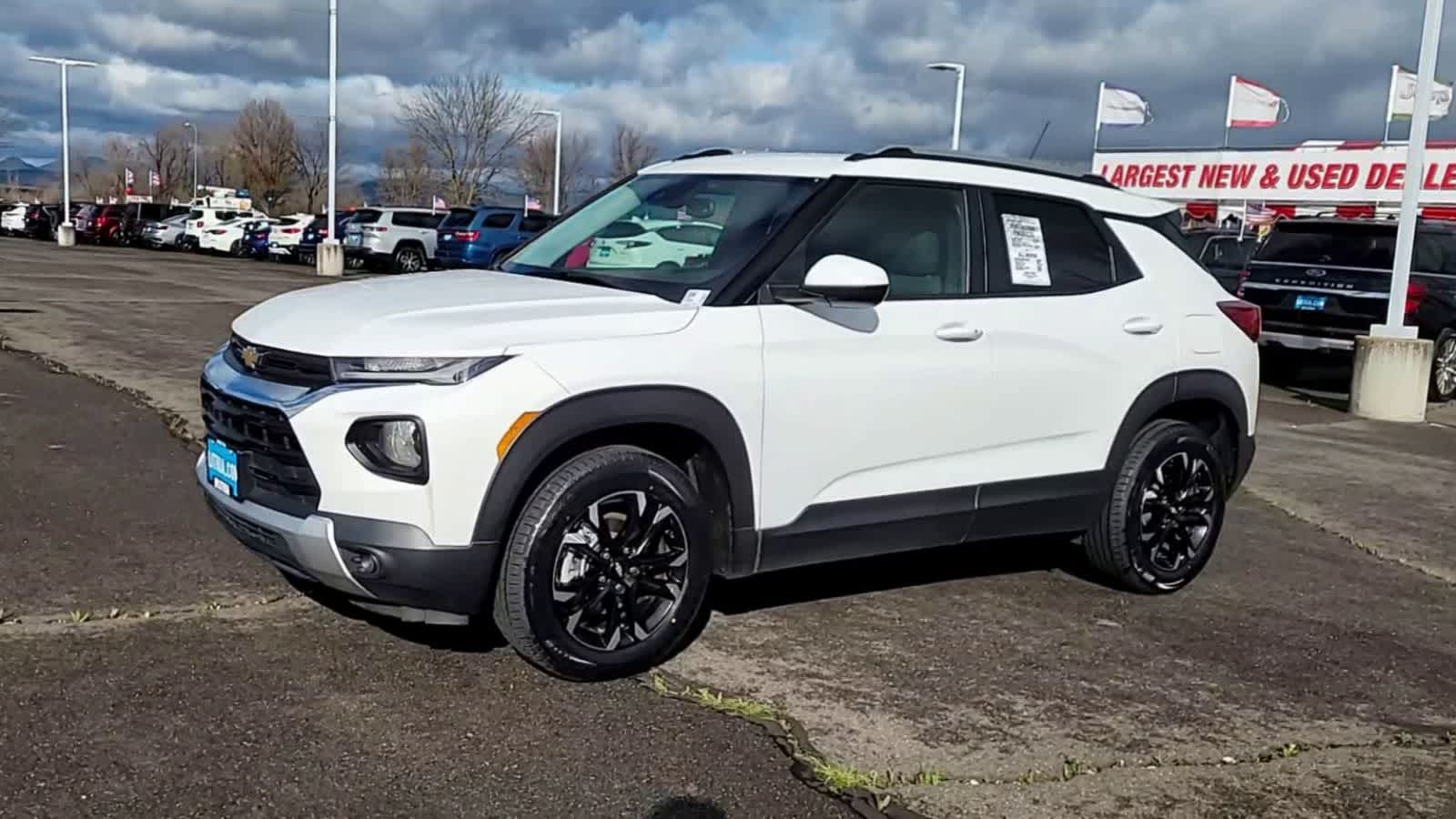 Thumbnail: 2022 Chevrolet TrailBlazer - 4