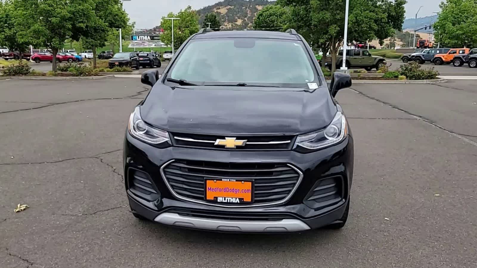 Thumbnail: 2020 Chevrolet Trax - 3