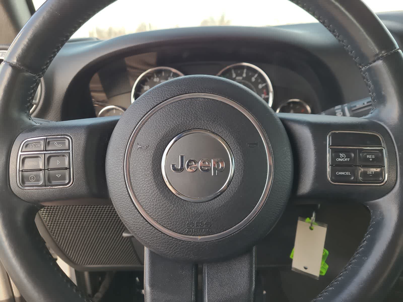 Thumbnail: 2015 Jeep Wrangler - 23