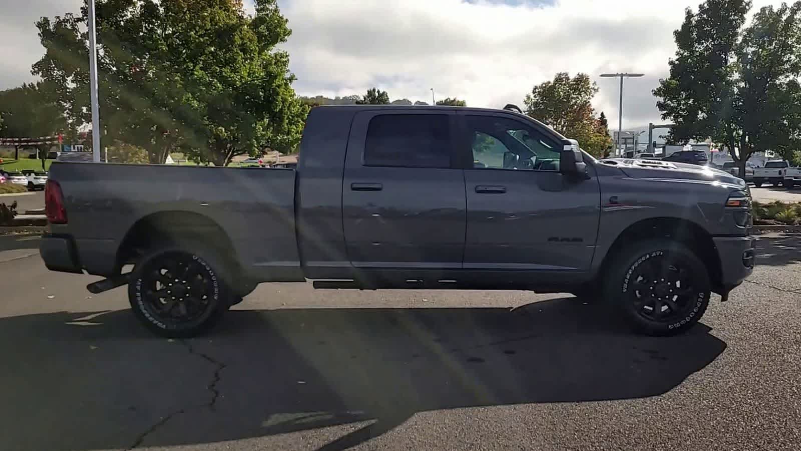 Thumbnail: 2026 RAM 3500 - 9