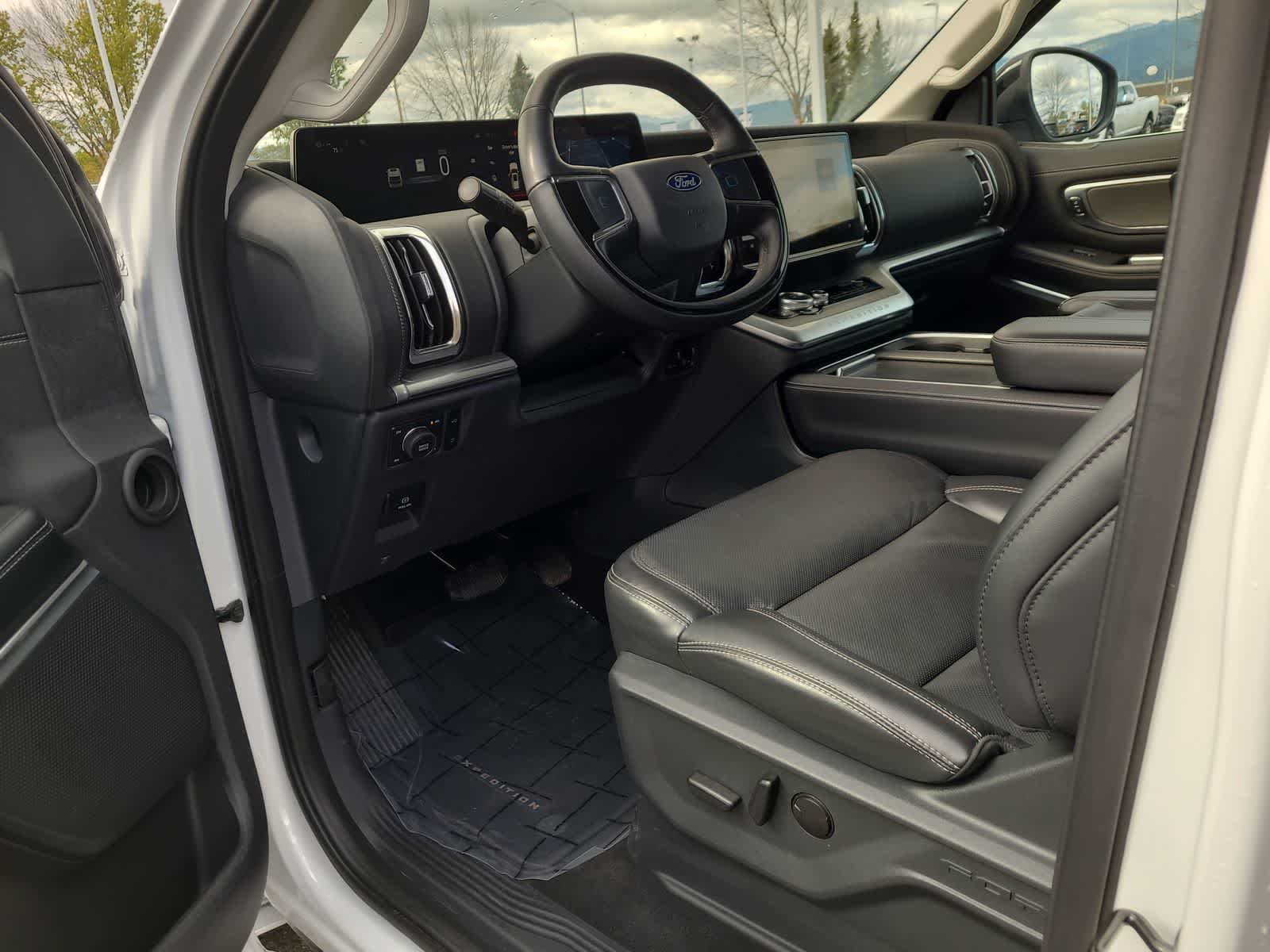 Thumbnail: 2025 Ford Expedition - 11