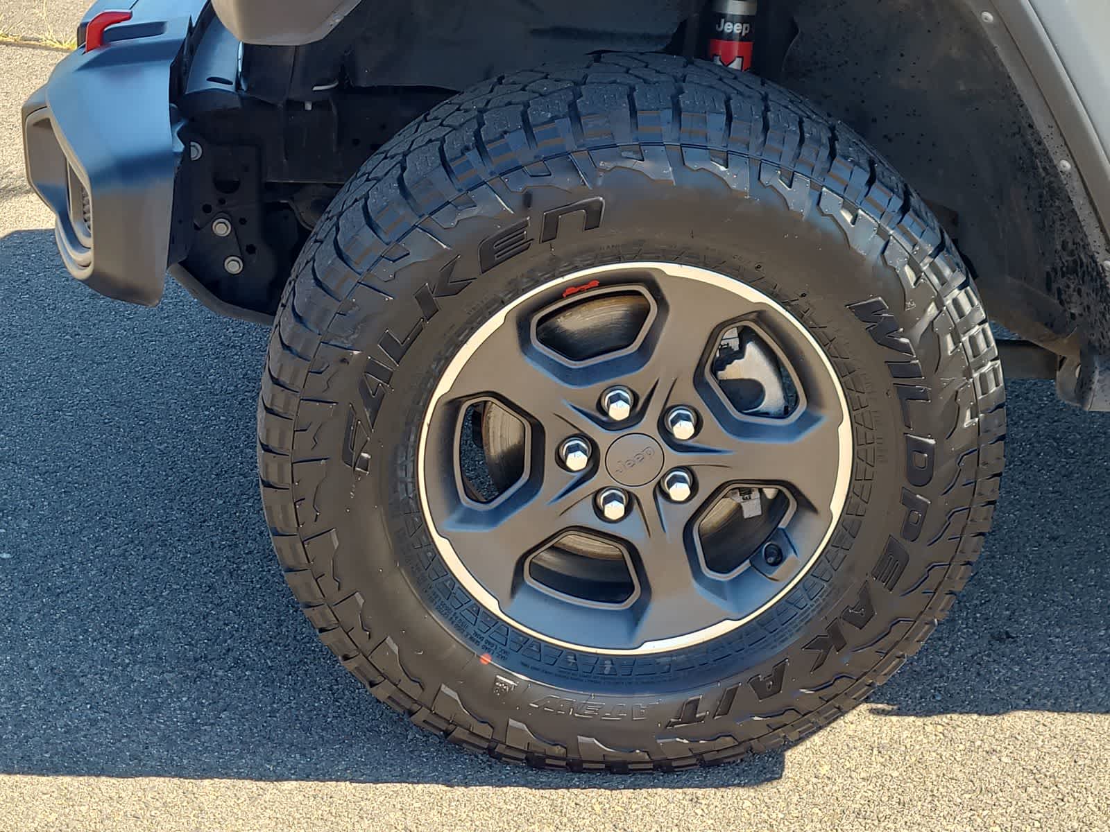 Thumbnail: 2021 Jeep Gladiator - 16