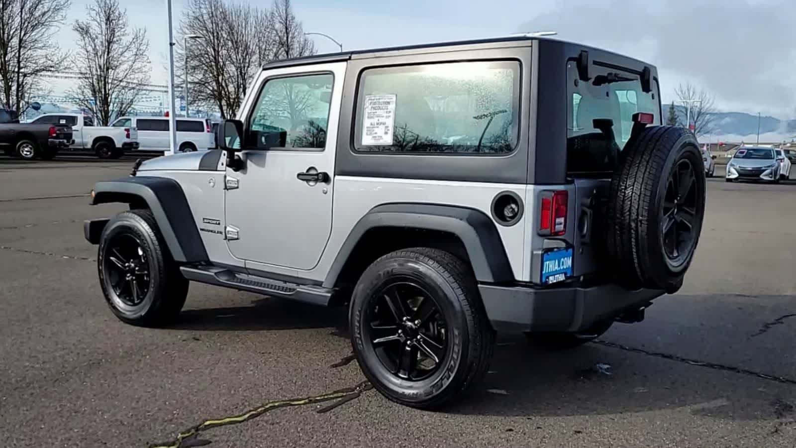 Thumbnail: 2015 Jeep Wrangler - 6