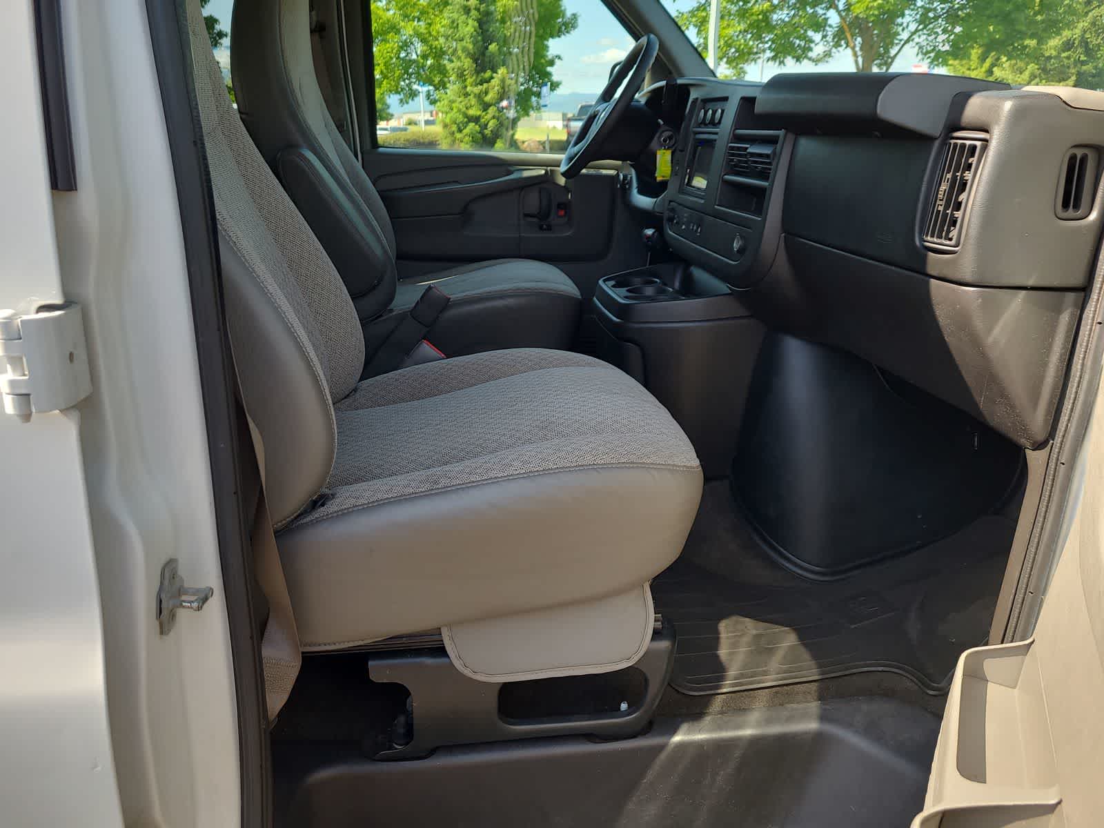 Thumbnail: 2013 Chevrolet Express - 22