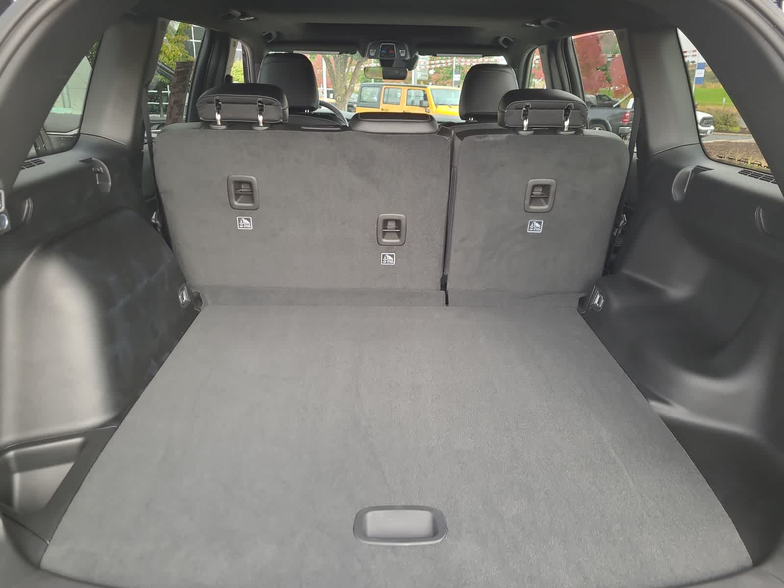 Thumbnail: 2025 Jeep Grand Cherokee - 27