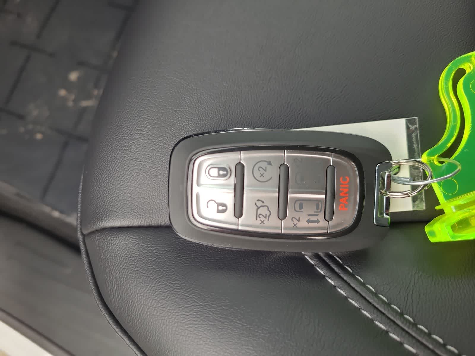 Thumbnail: 2026 Chrysler Pacifica - 28