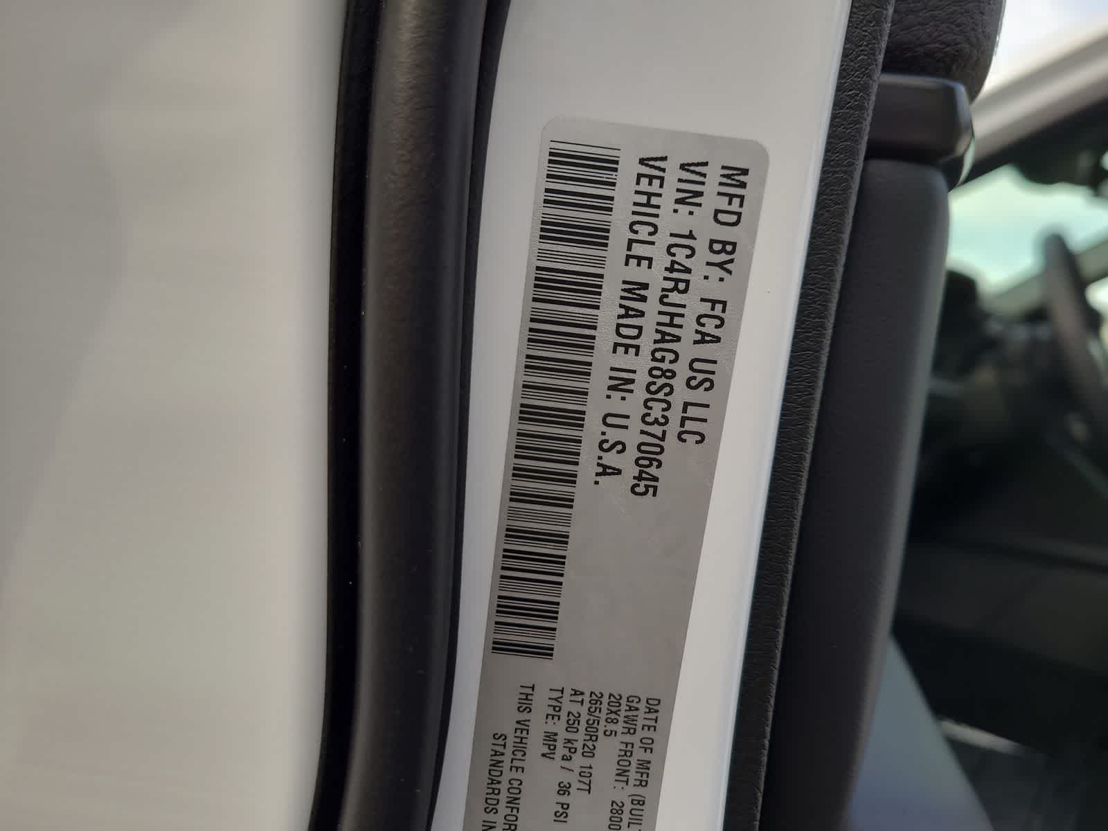 Thumbnail: 2025 Jeep Grand Cherokee - 29