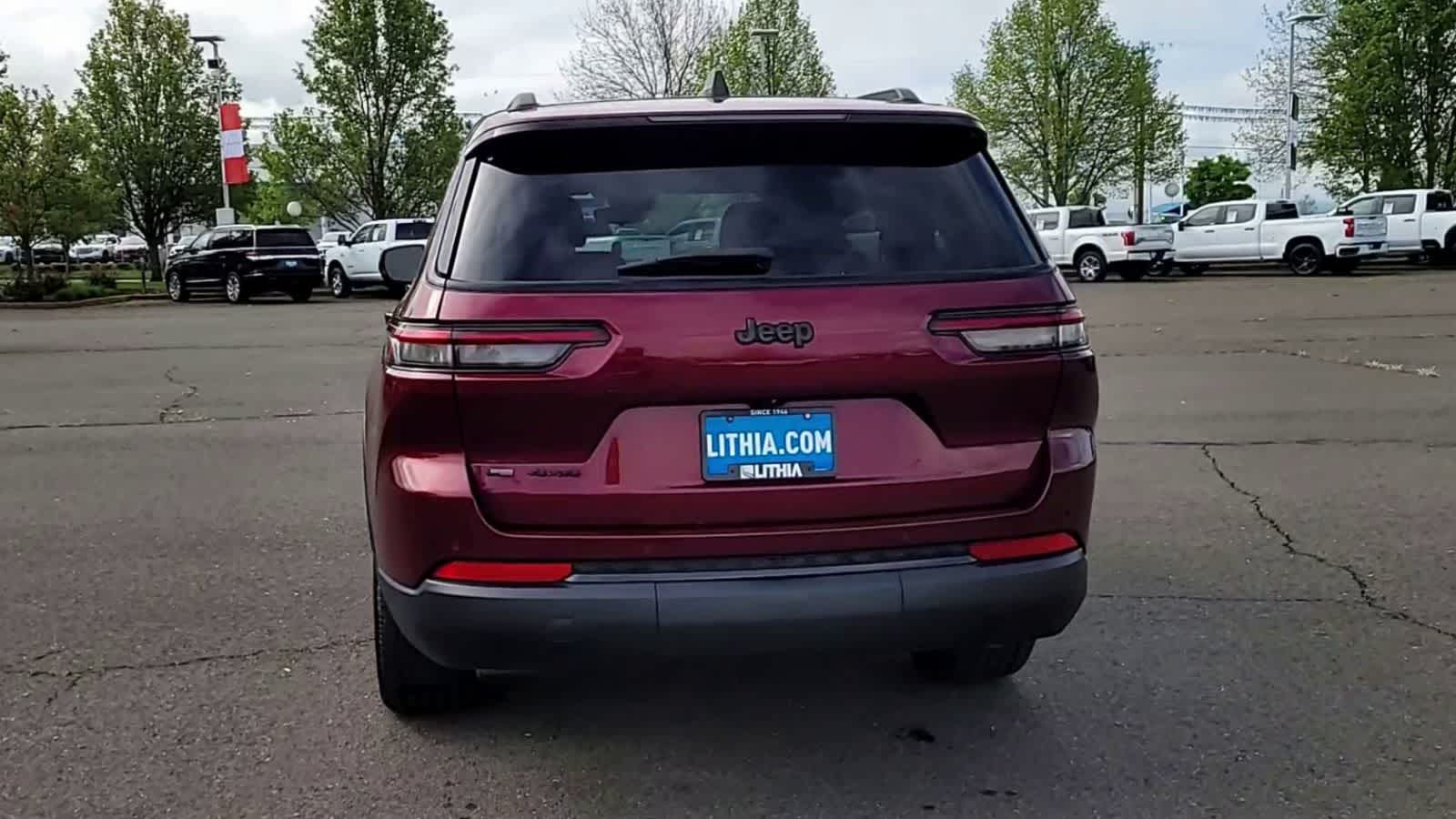 Thumbnail: 2023 Jeep Grand Cherokee - 7