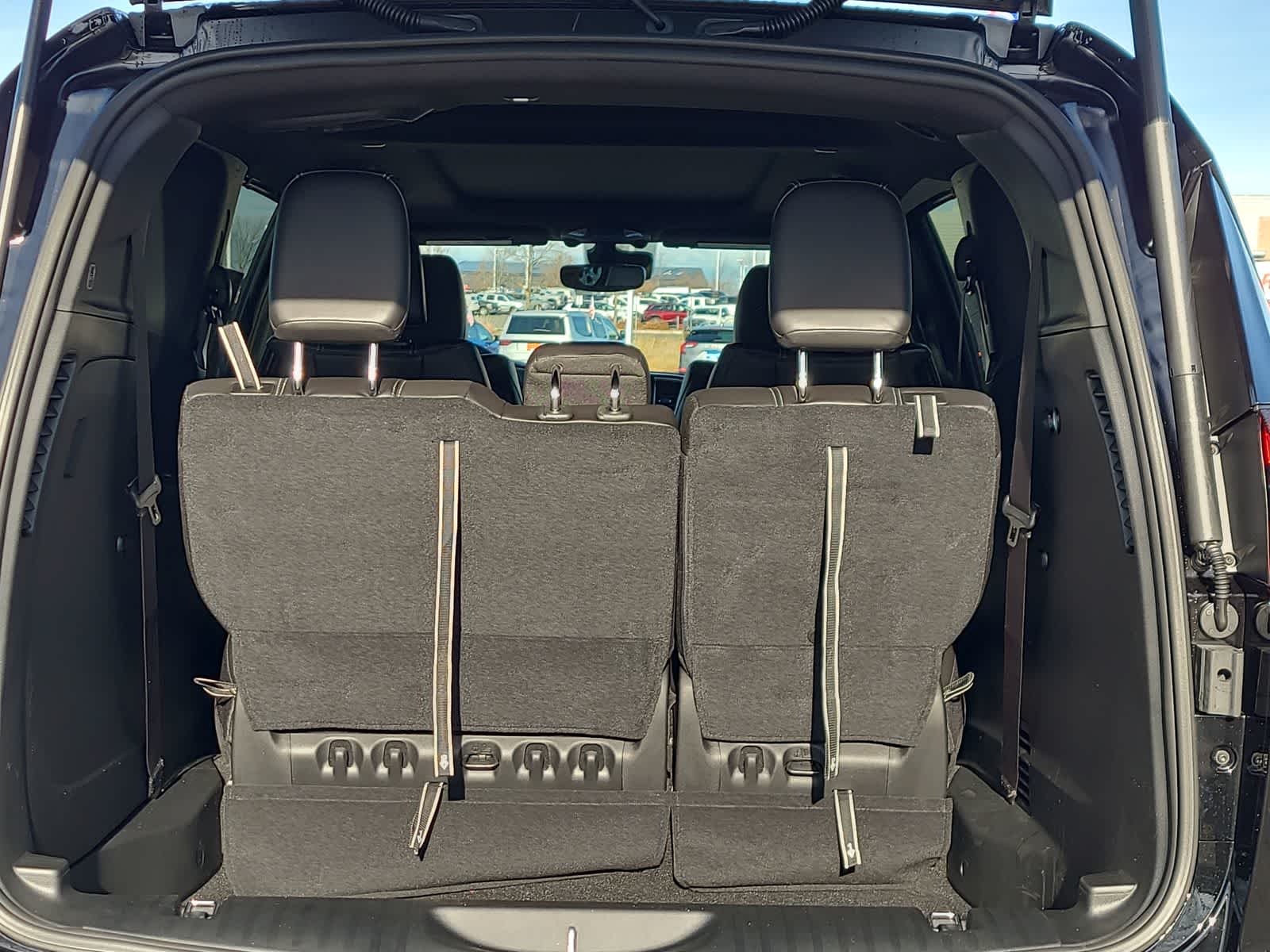 Thumbnail: 2026 Chrysler Pacifica - 27