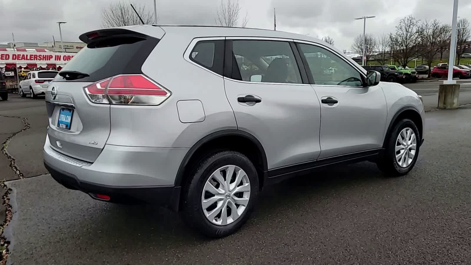 Thumbnail: 2016 Nissan Rogue - 8