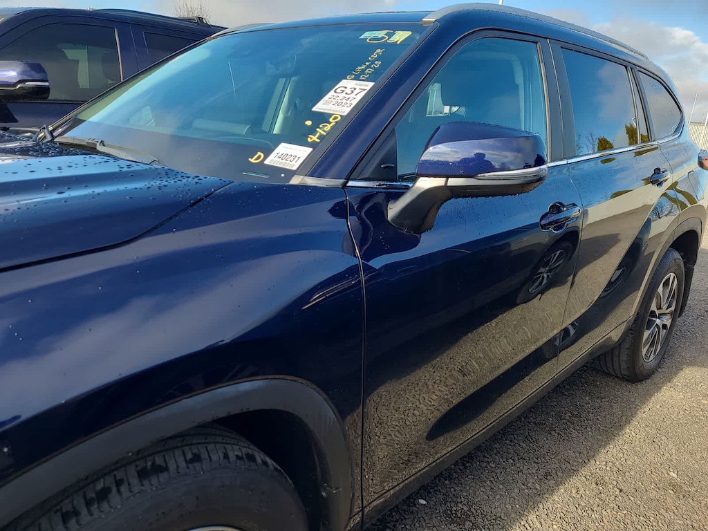 Used 2023 Toyota Highlander XLE SUV