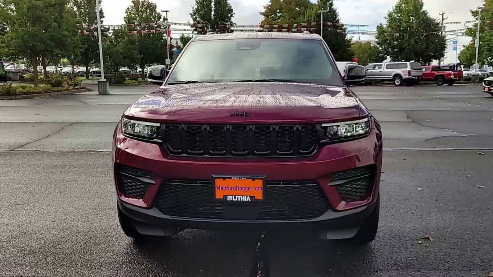 Thumbnail: 2025 Jeep Grand Cherokee - 3