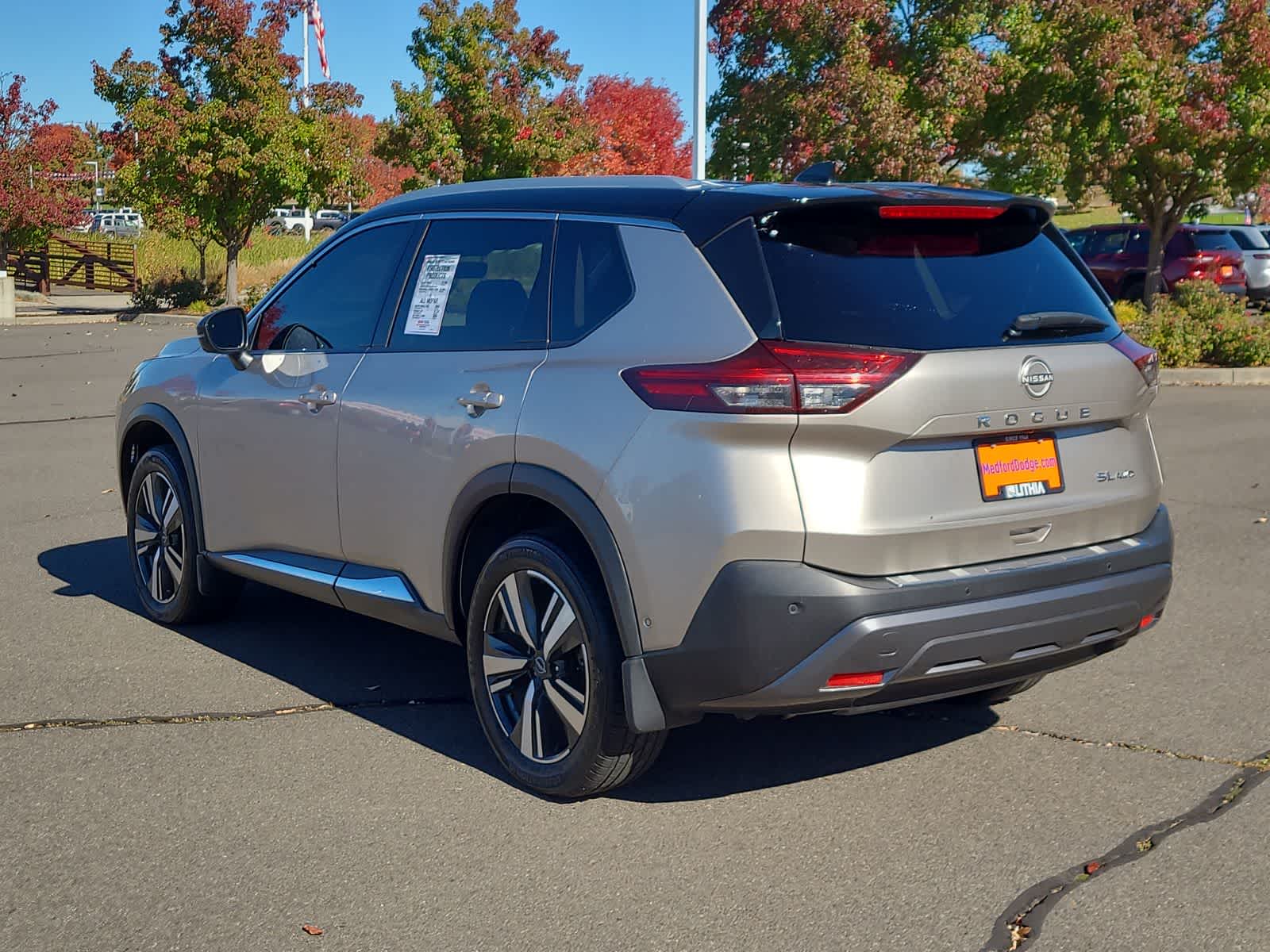 Thumbnail: 2022 Nissan Rogue - 12