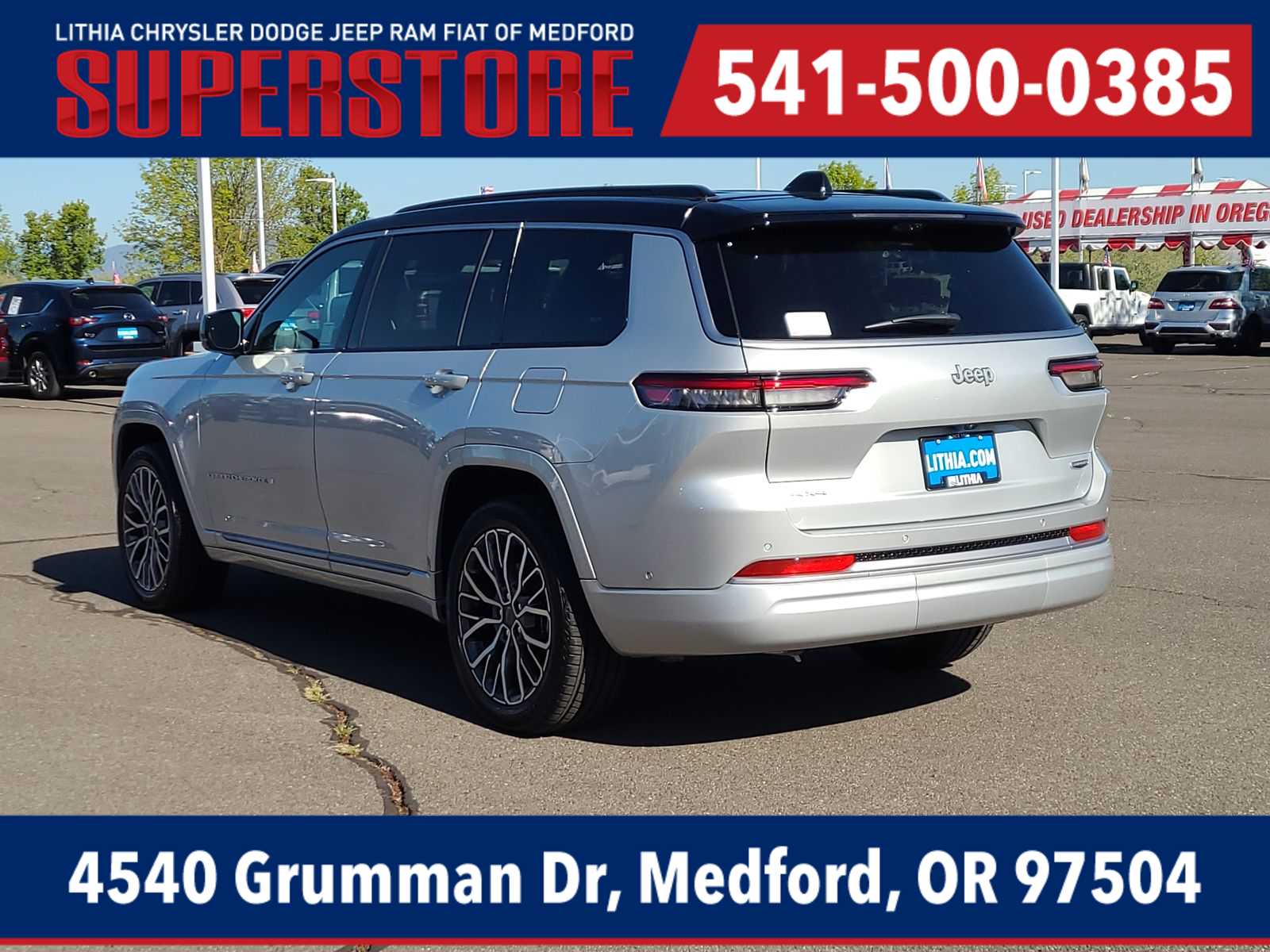 Thumbnail: 2026 Jeep Grand Cherokee - 12