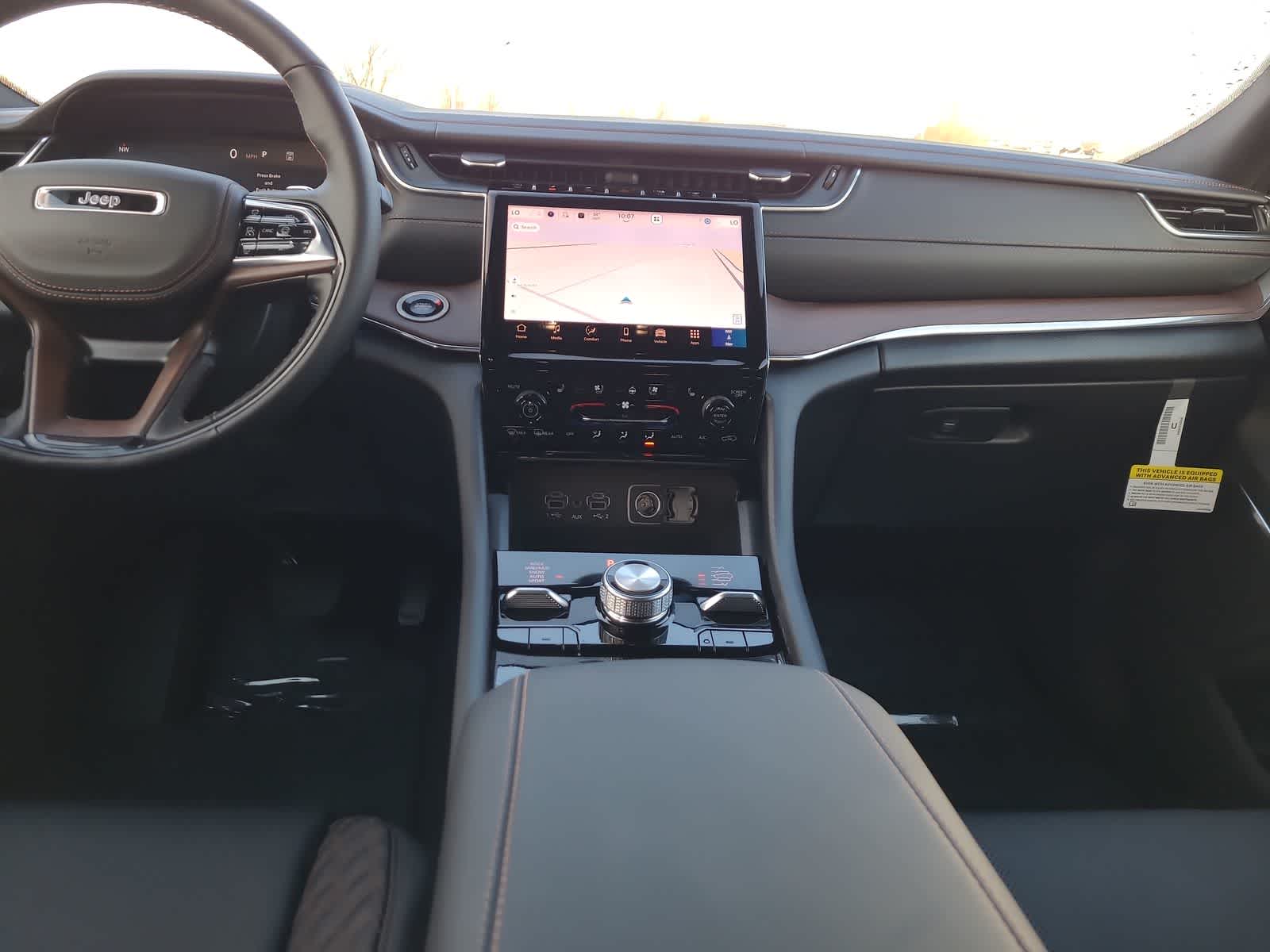 Thumbnail: 2025 Jeep Grand Cherokee - 18