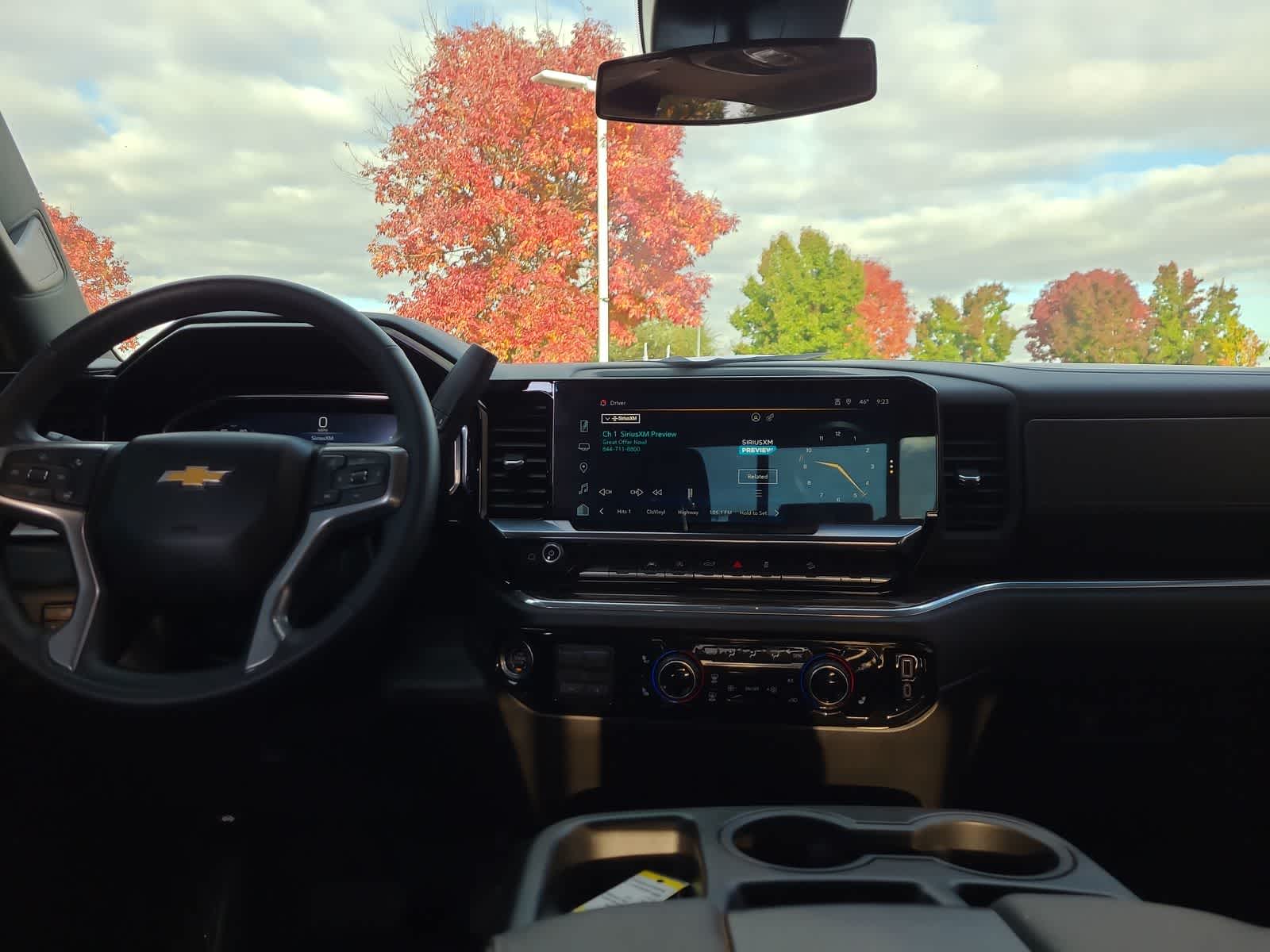 Thumbnail: 2024 Chevrolet Silverado 1500 - 18