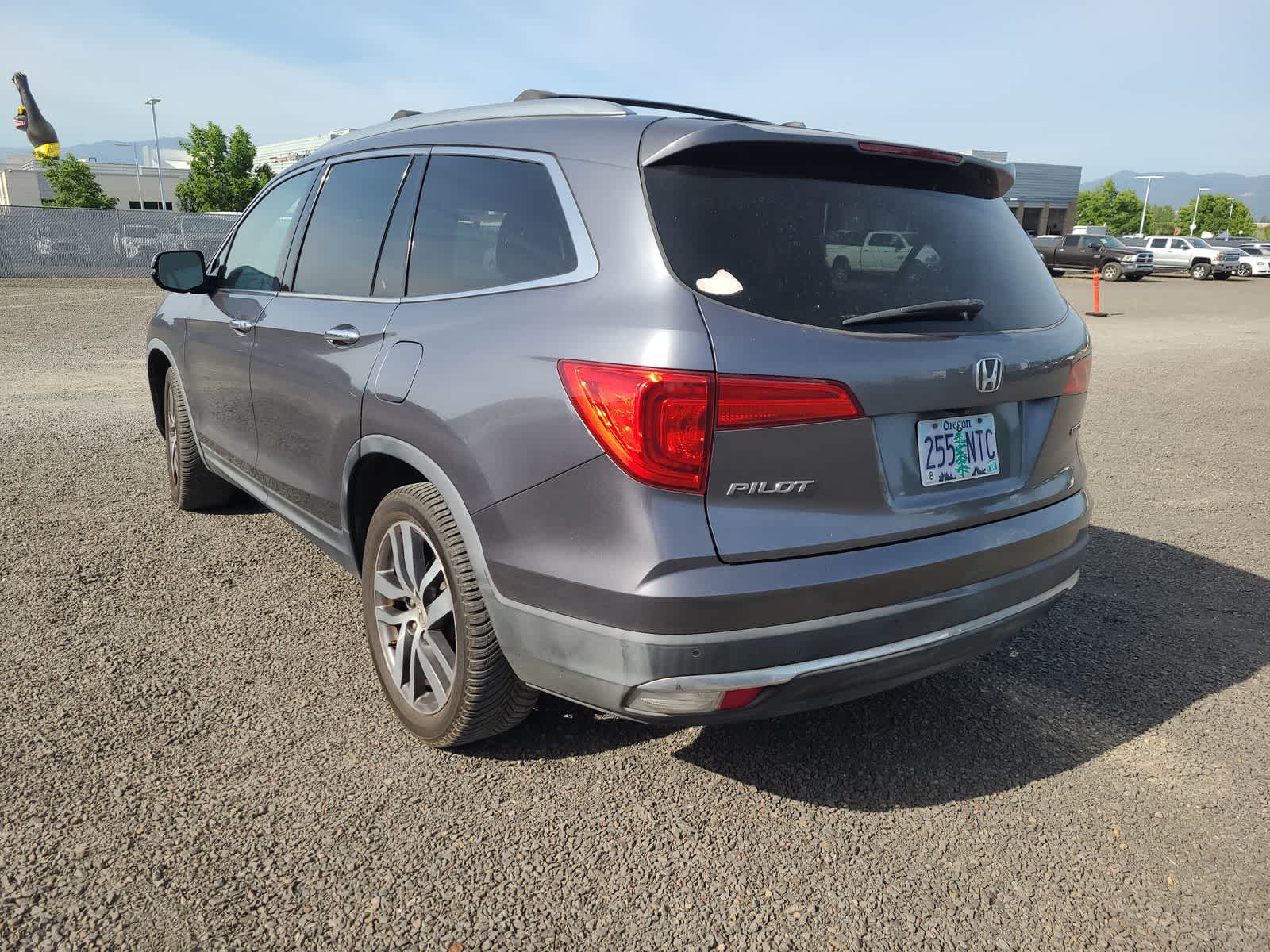 2016 Honda Pilot Touring photo 3