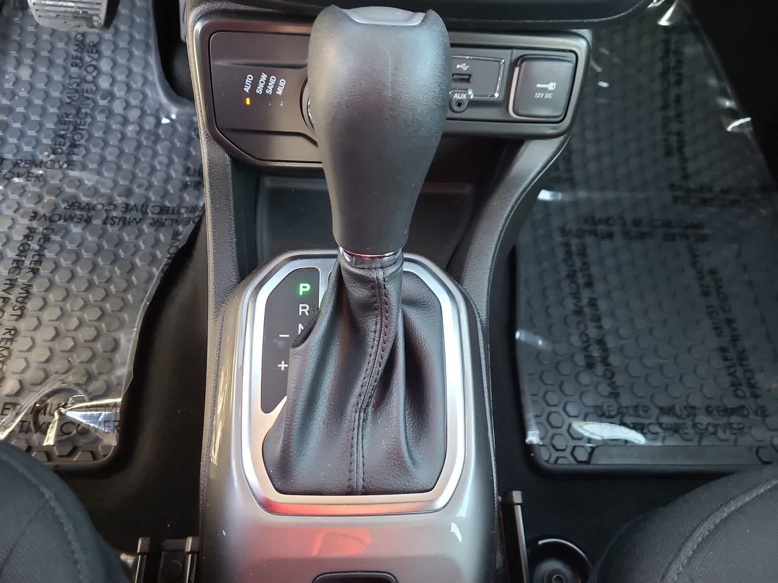 Thumbnail: 2022 Jeep Renegade - 25