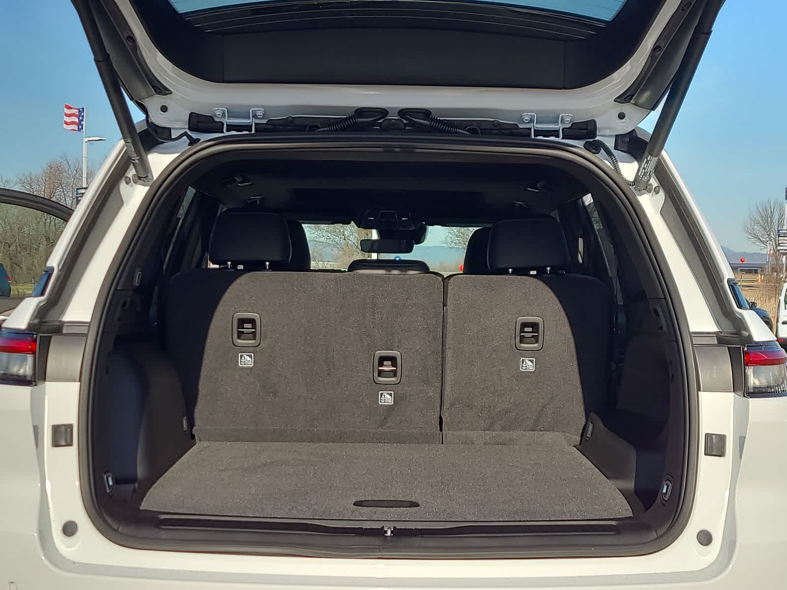 Thumbnail: 2026 Jeep Grand Cherokee - 27