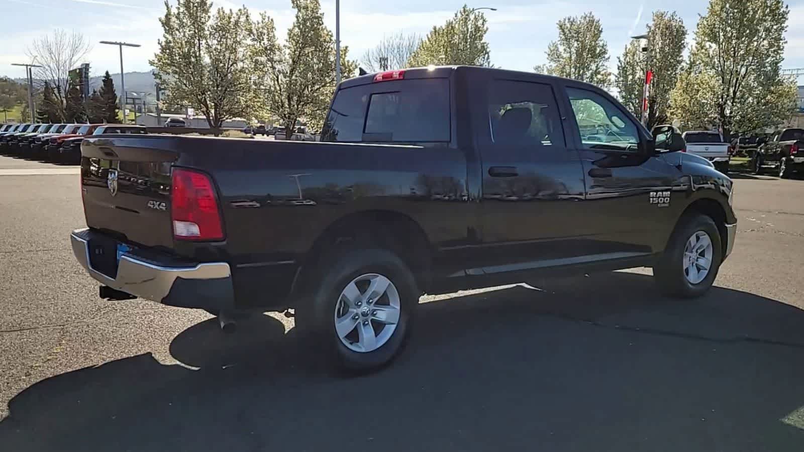 Thumbnail: 2023 RAM 1500 Classic - 8