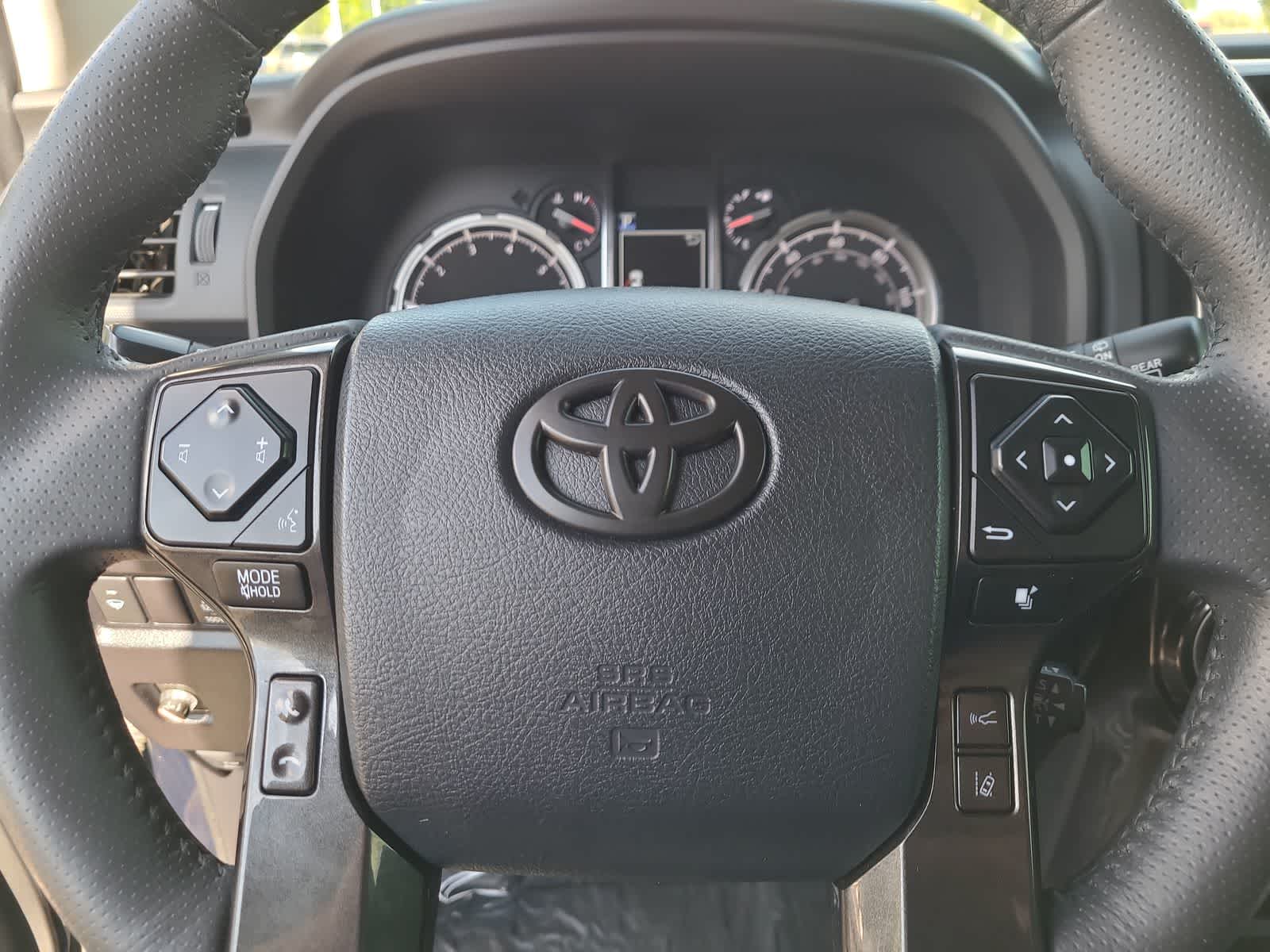 Thumbnail: 2021 Toyota 4Runner - 23