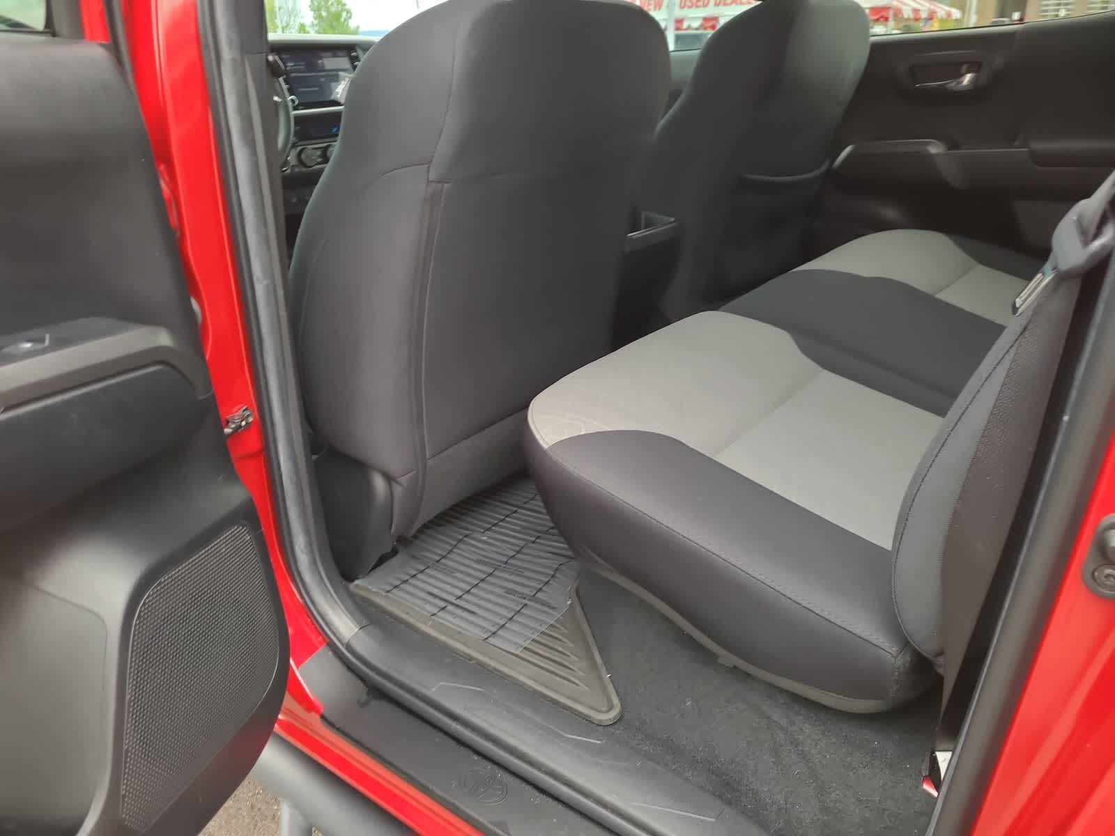 Thumbnail: 2022 Toyota Tacoma - 20