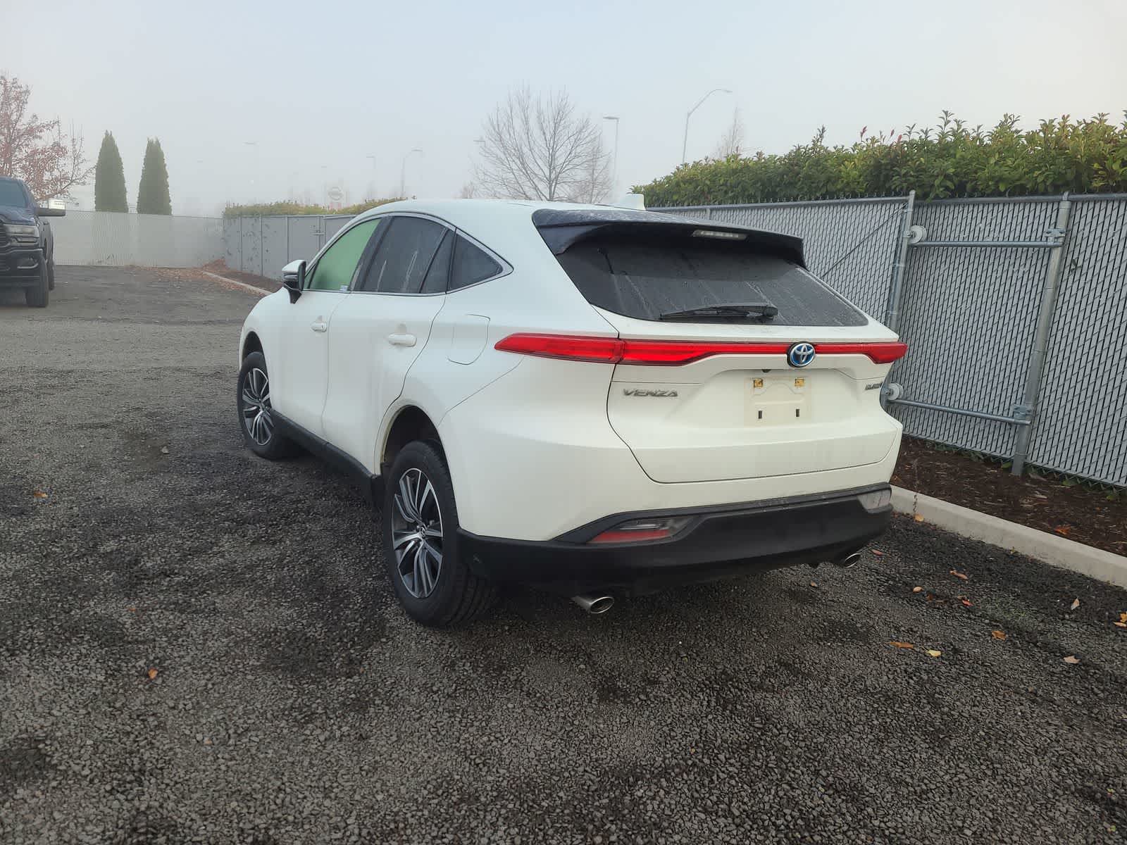 Thumbnail: 2021 Toyota Venza - 11