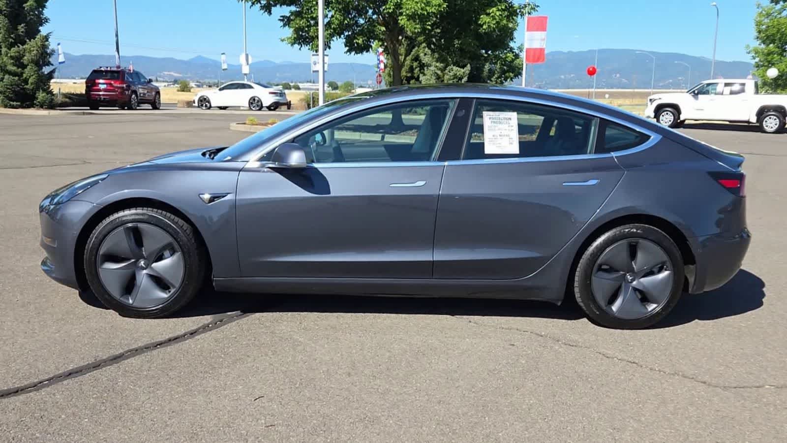 Thumbnail: 2019 Tesla Model 3 - 4