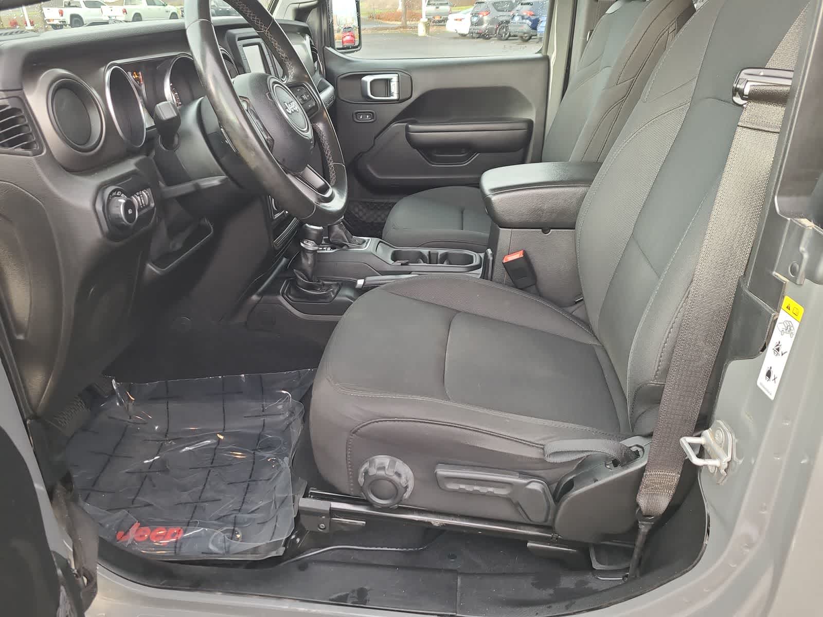 Thumbnail: 2020 Jeep Wrangler - 19