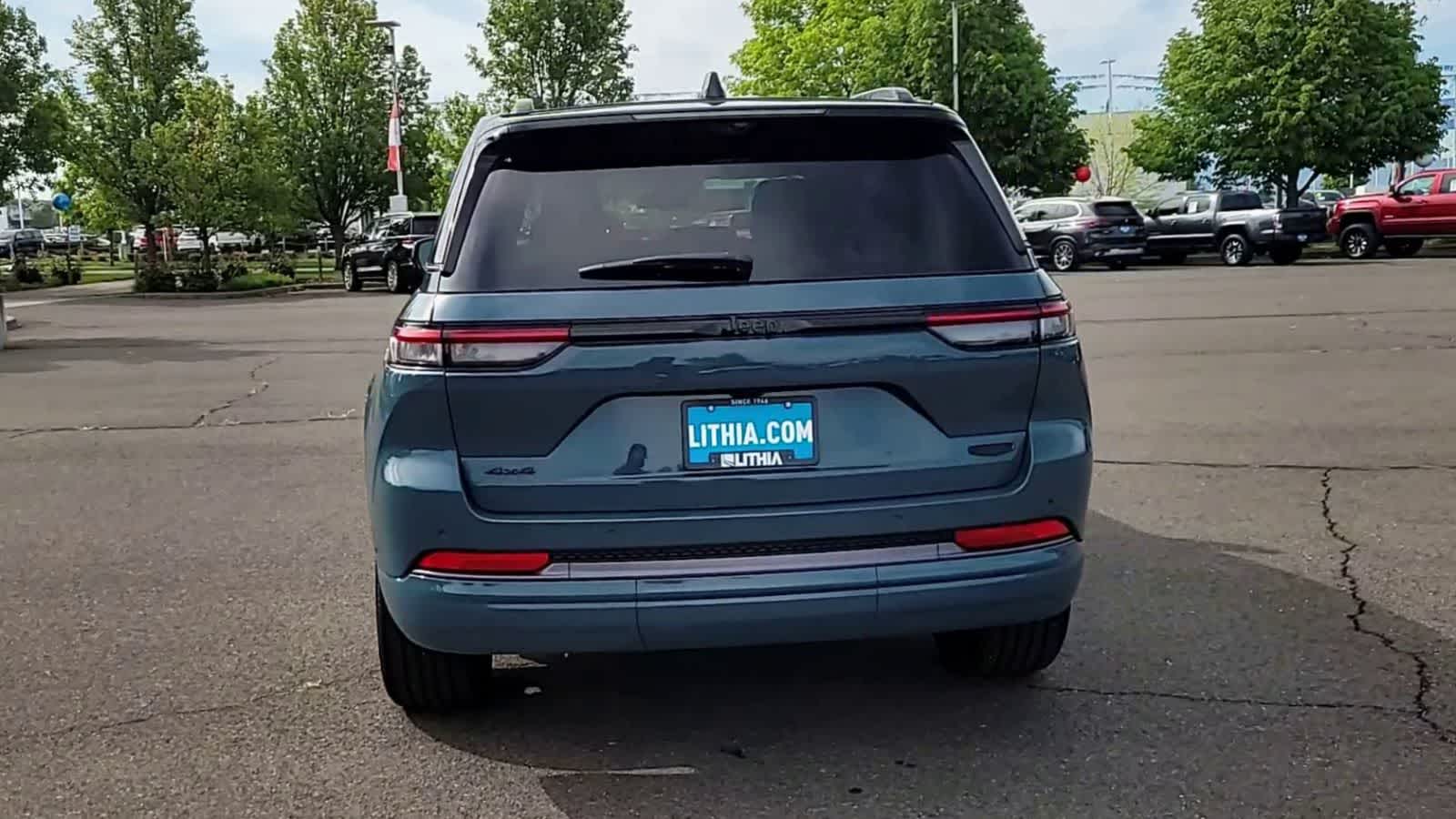 Thumbnail: 2026 Jeep Grand Cherokee - 7