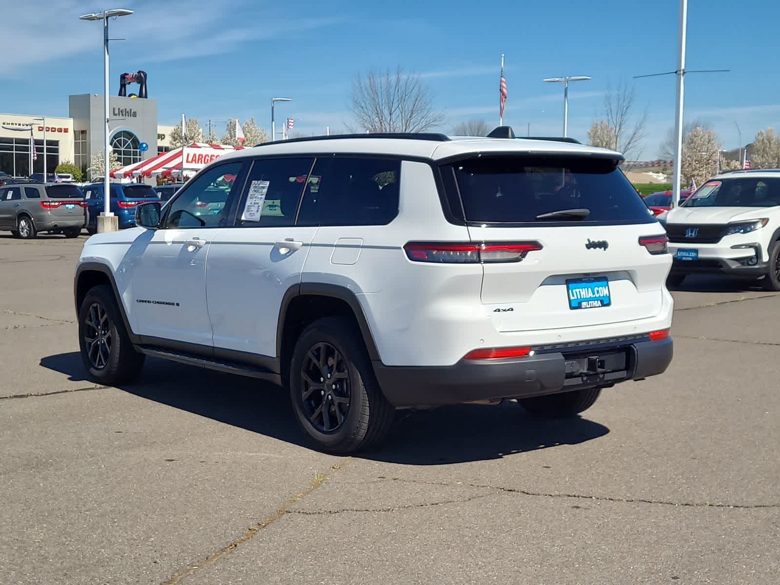 Thumbnail: 2024 Jeep Grand Cherokee L - 12