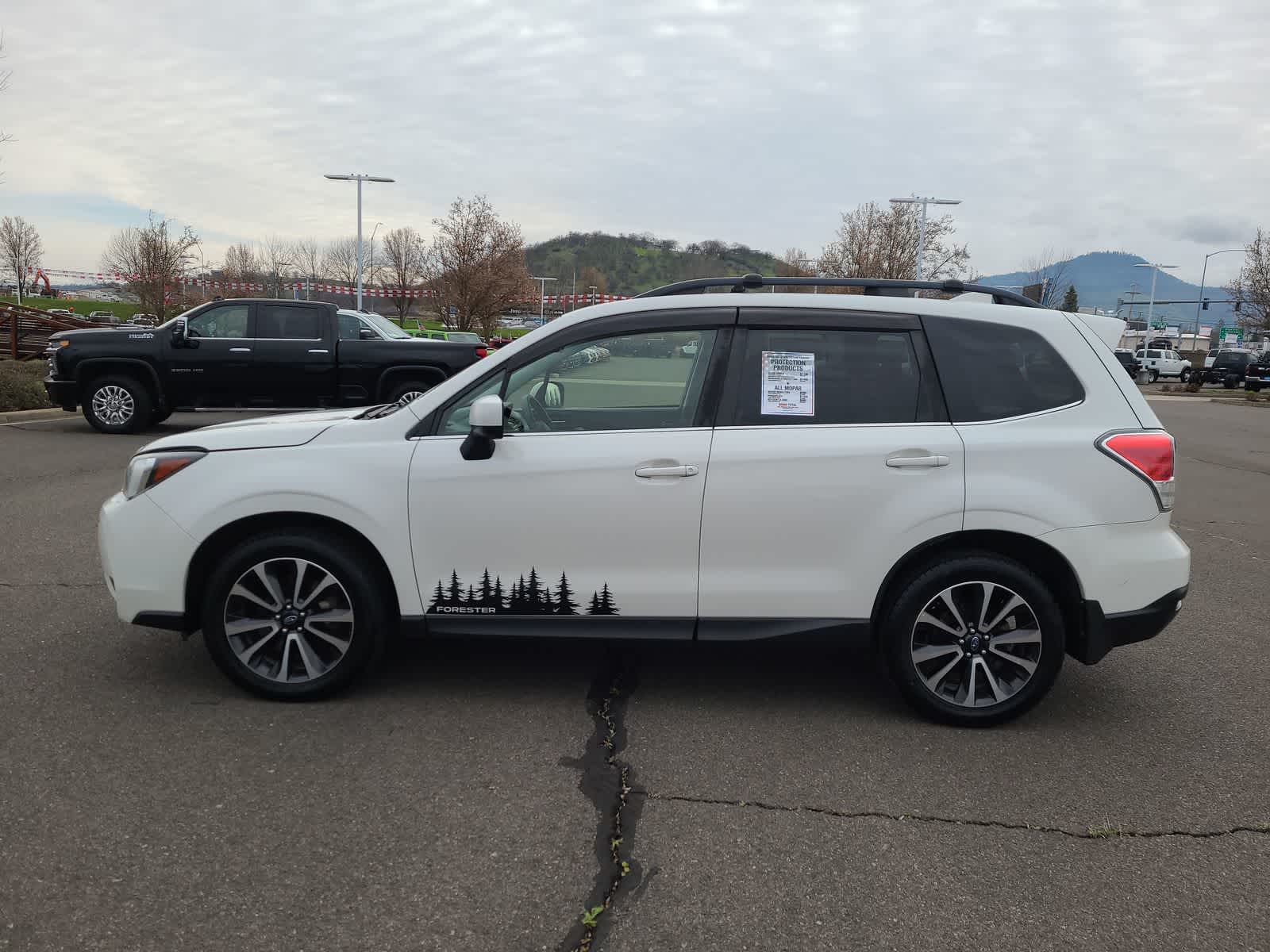 Thumbnail: 2017 Subaru Forester - 11