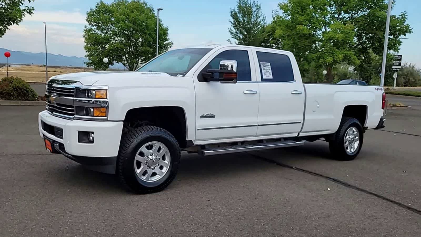 Thumbnail: 2015 Chevrolet Silverado 3500 - 4