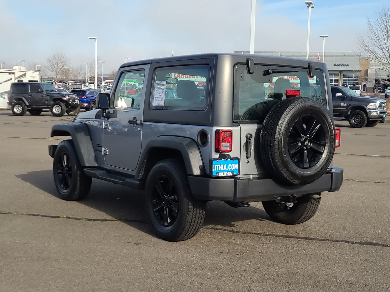 Thumbnail: 2015 Jeep Wrangler - 12