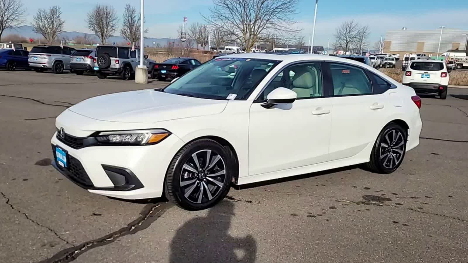 Thumbnail: 2023 Honda Civic - 4