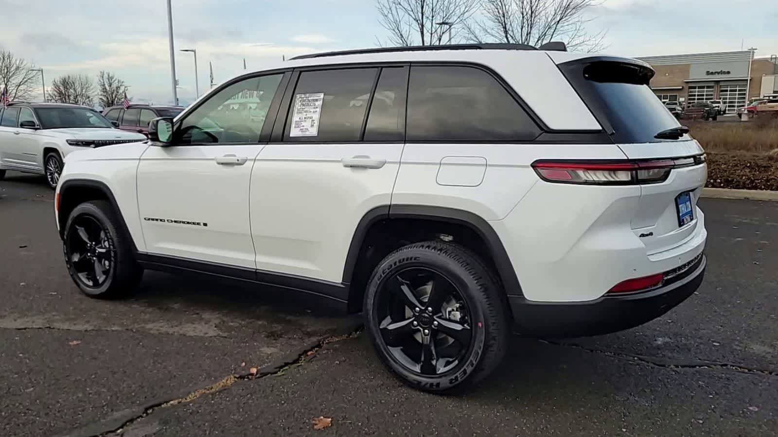 Thumbnail: 2025 Jeep Grand Cherokee - 6