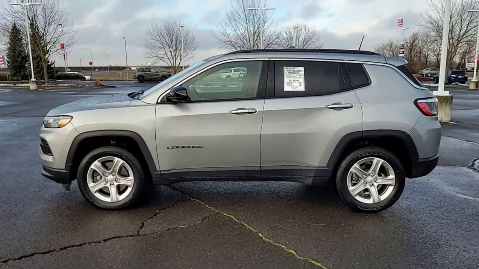 Thumbnail: 2023 Jeep Compass - 4