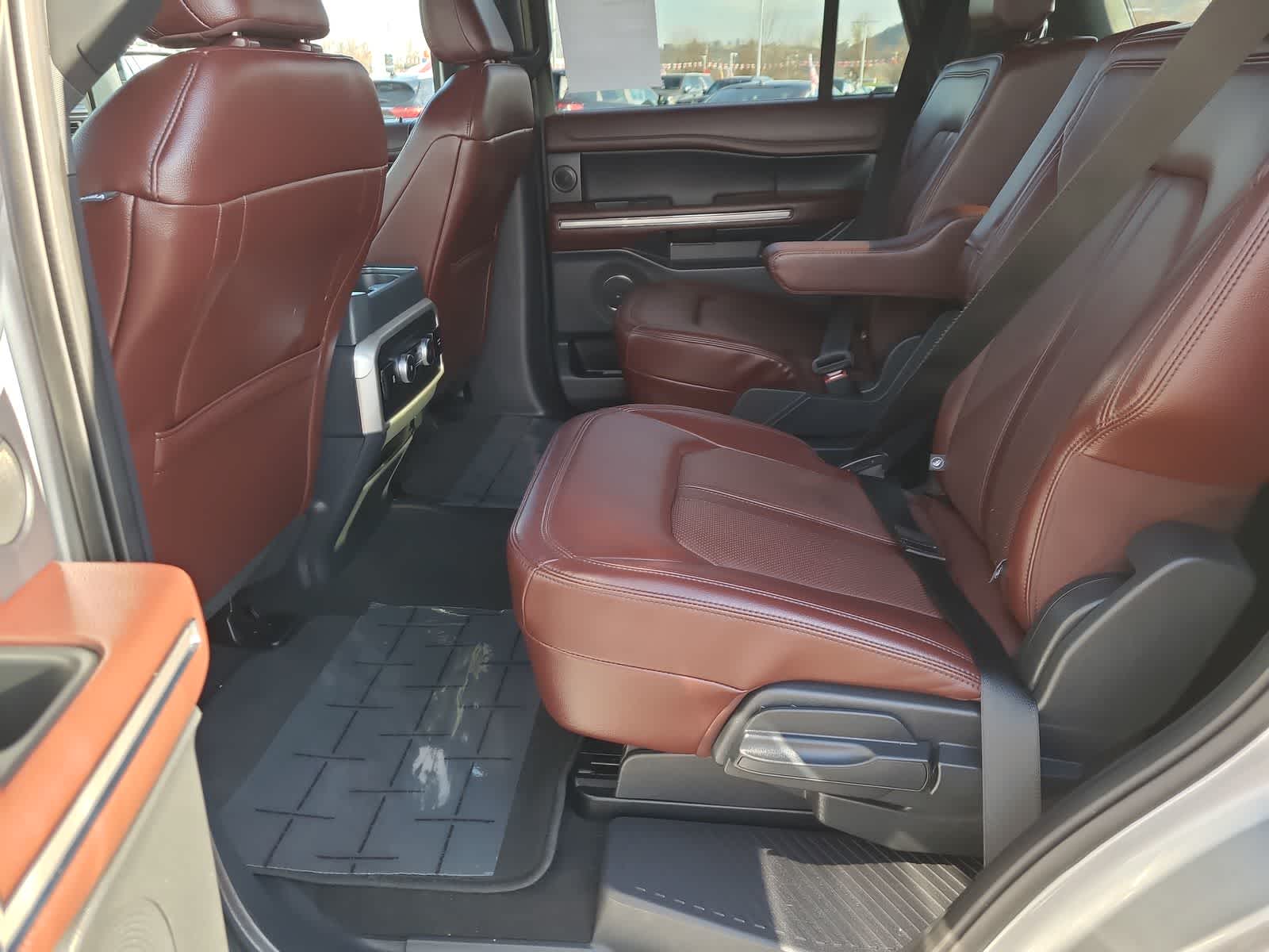 Thumbnail: 2023 Ford Expedition - 21