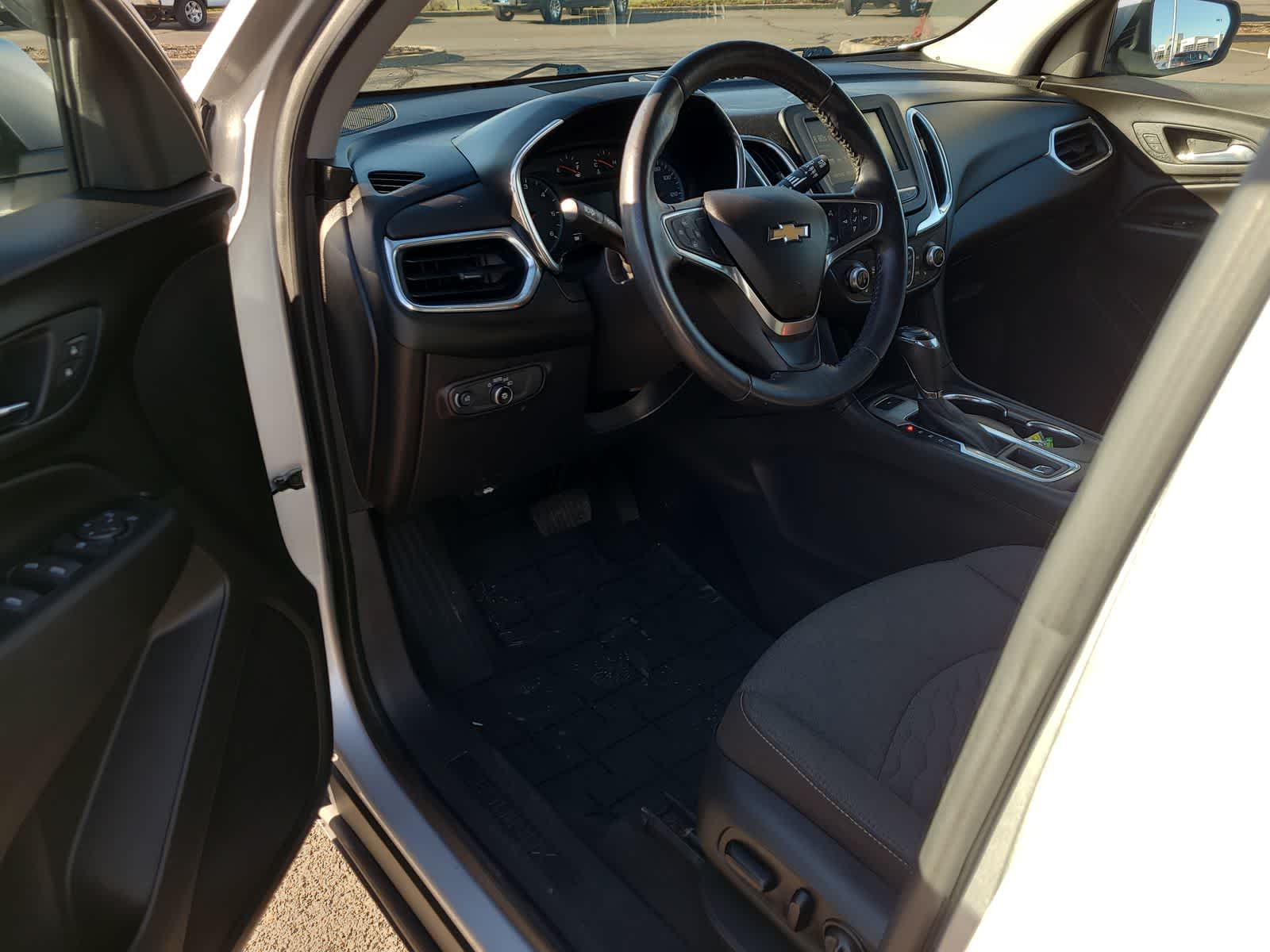 Thumbnail: 2018 Chevrolet Equinox - 10