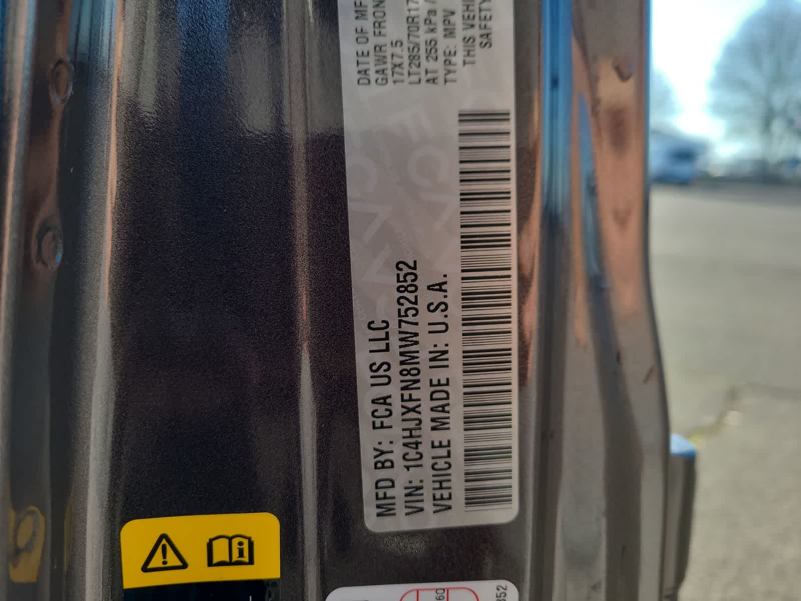 Thumbnail: 2021 Jeep Wrangler - 29