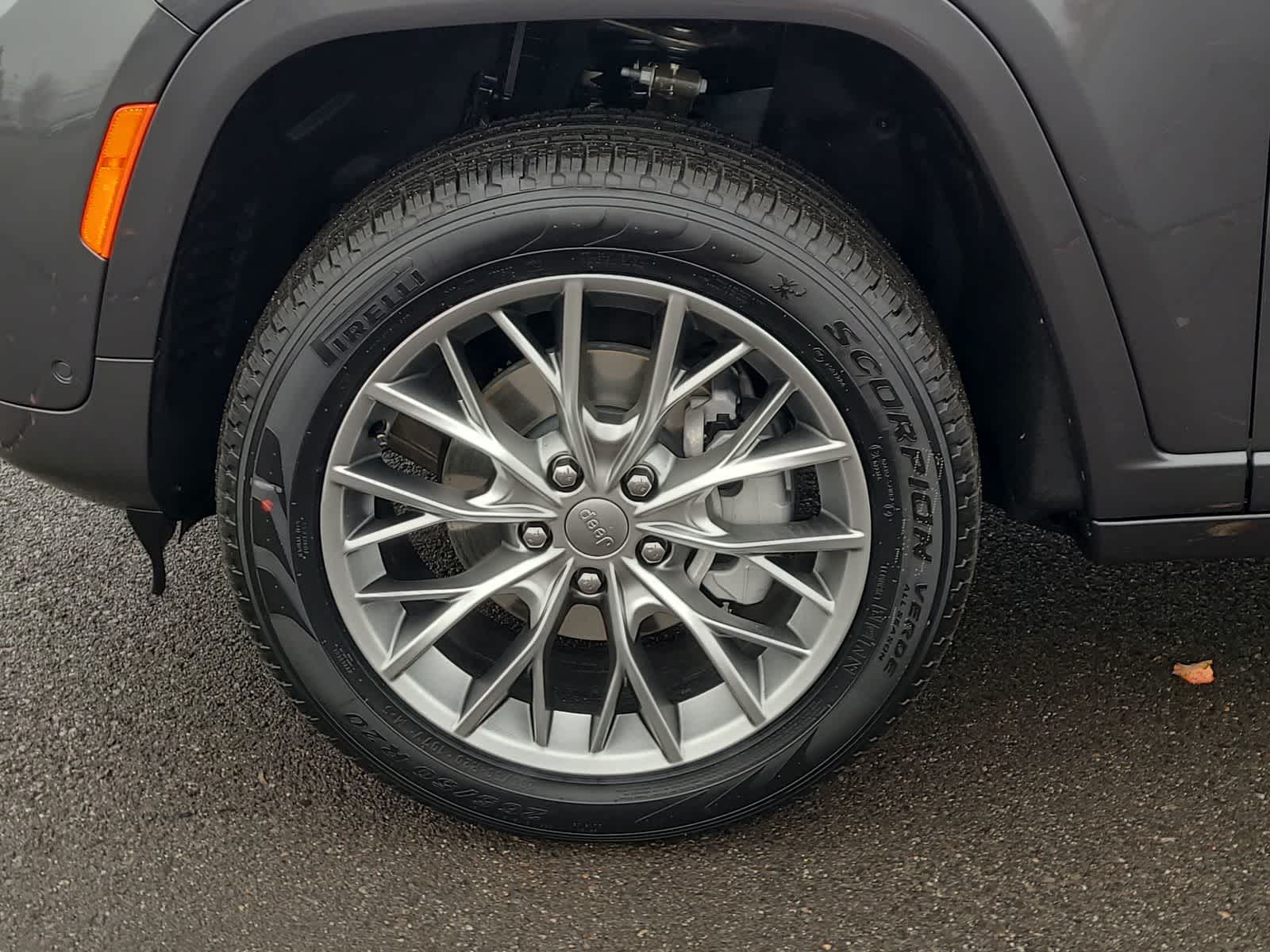 Thumbnail: 2025 Jeep Grand Cherokee - 16