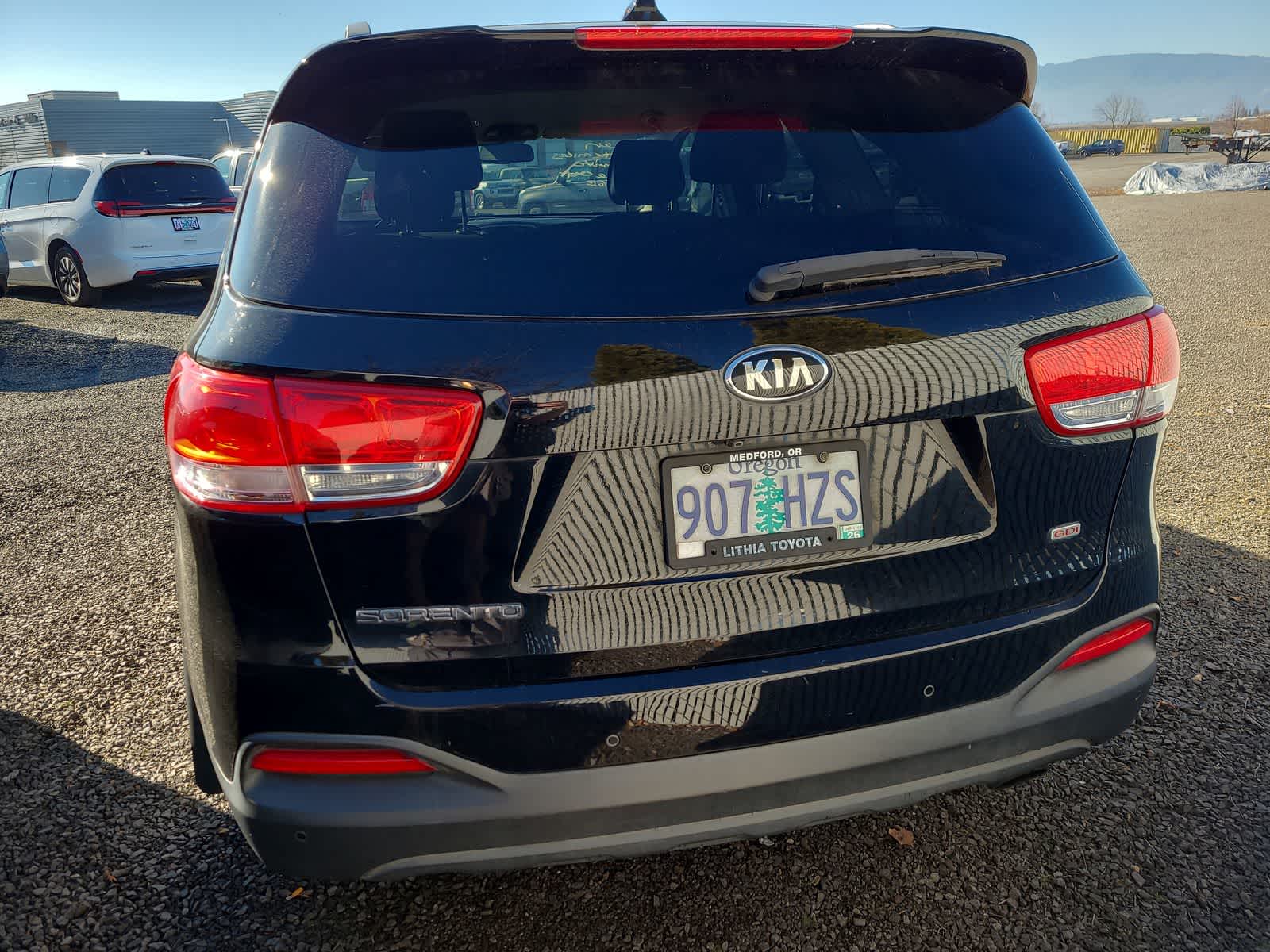 Thumbnail: 2016 Kia Sorento - 4