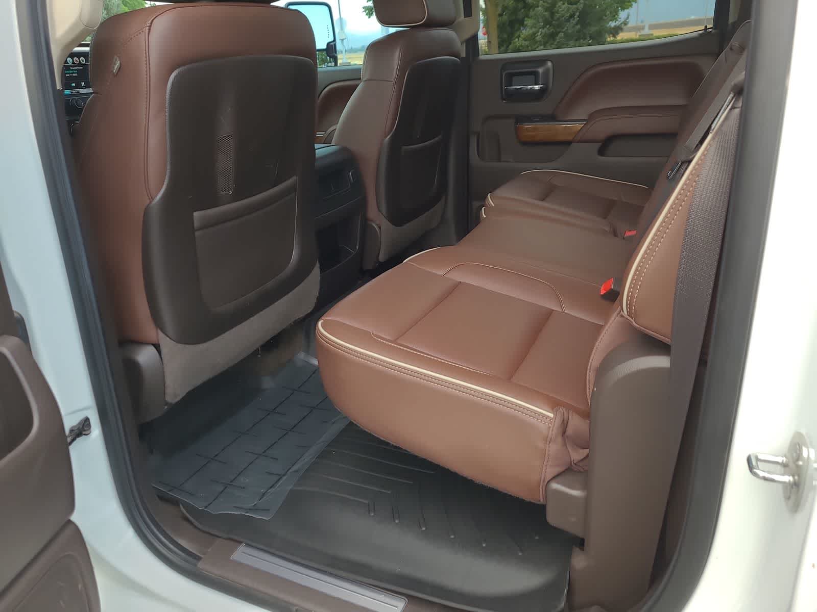 Thumbnail: 2015 Chevrolet Silverado 3500 - 20