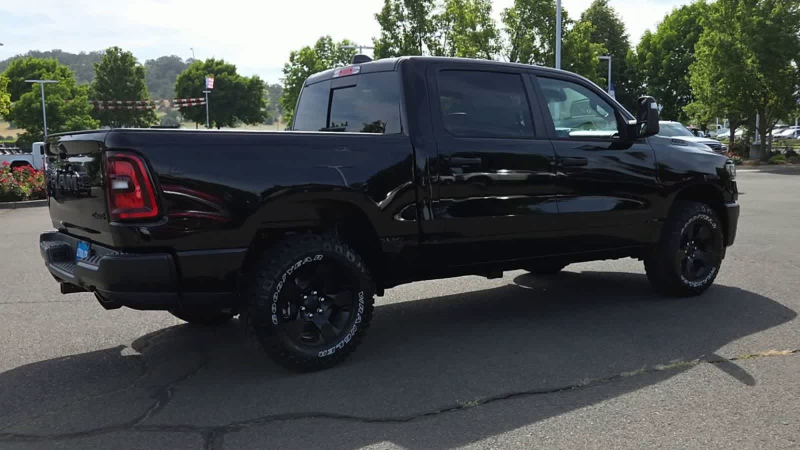 Thumbnail: 2026 RAM 1500 - 8