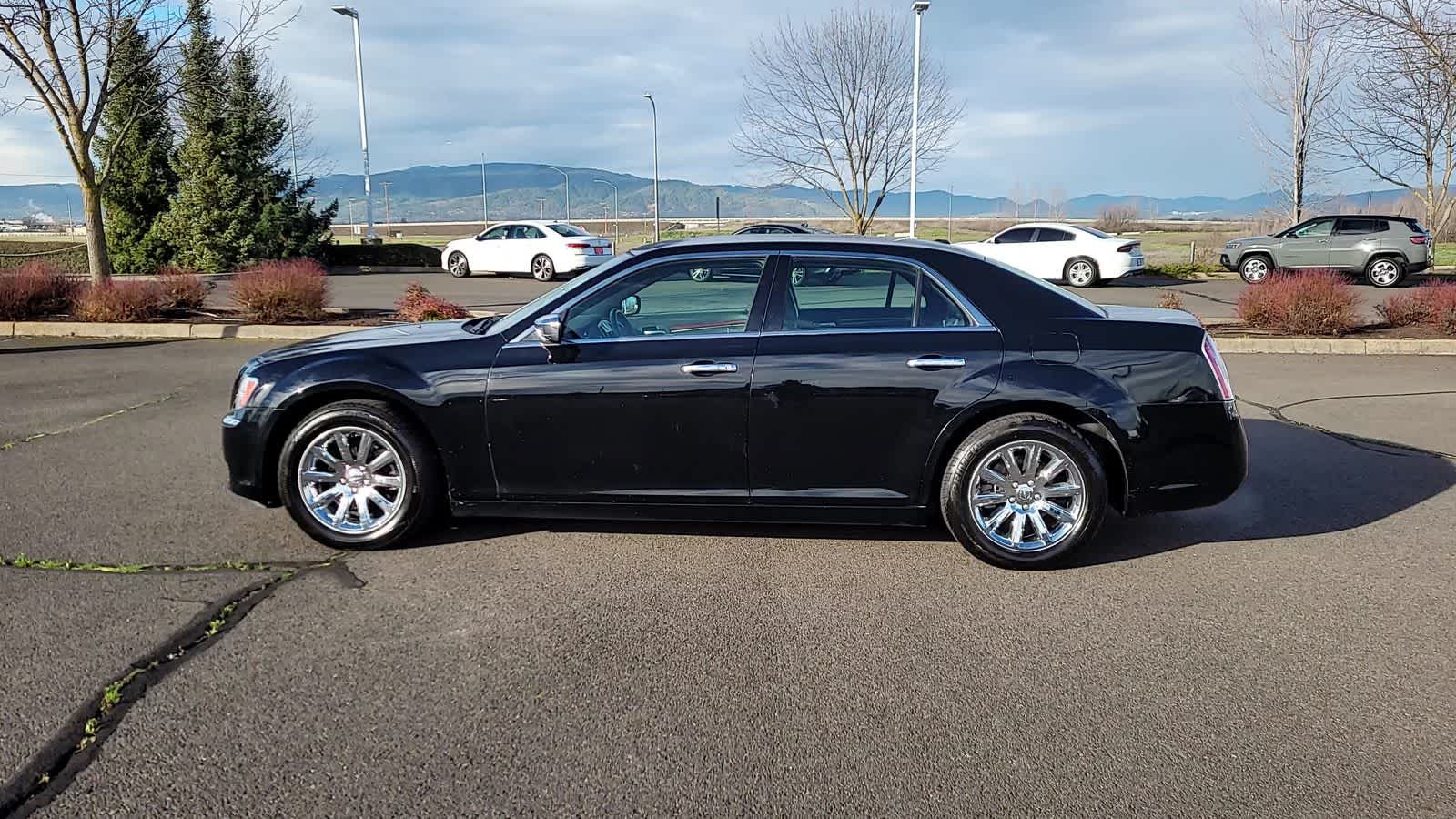 Thumbnail: 2012 Chrysler 300 - 5