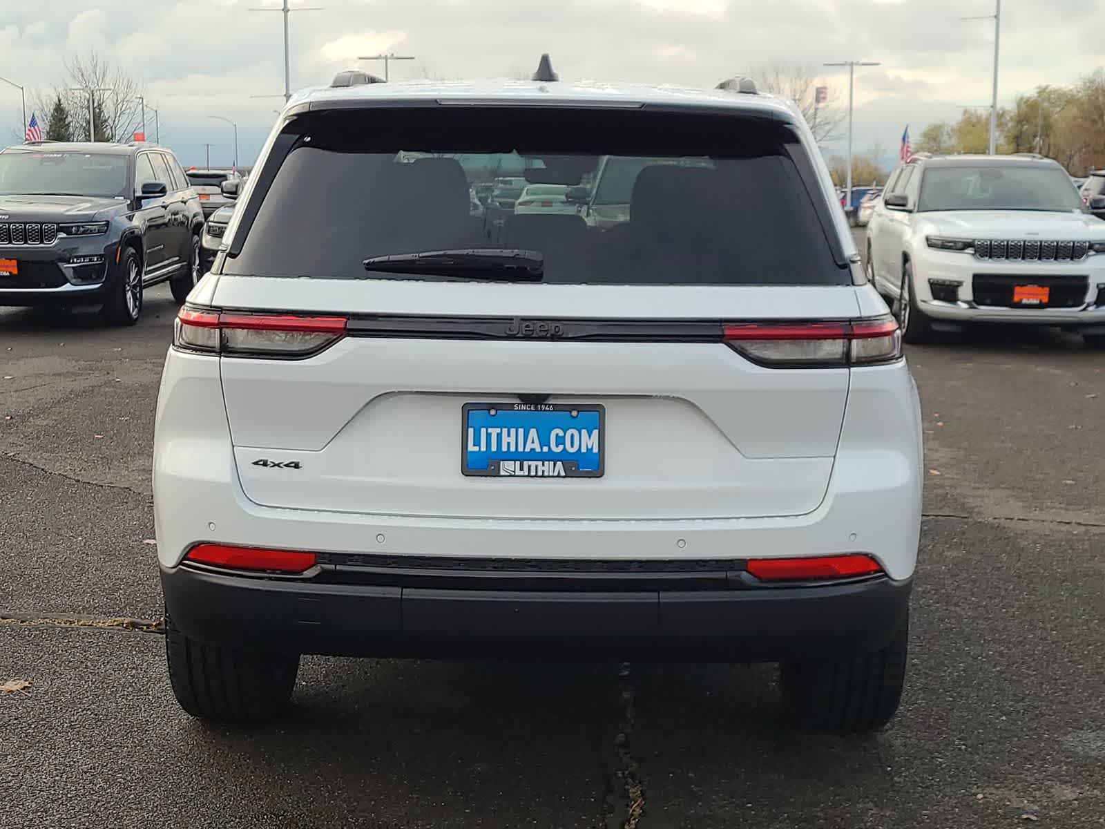 Thumbnail: 2025 Jeep Grand Cherokee - 13