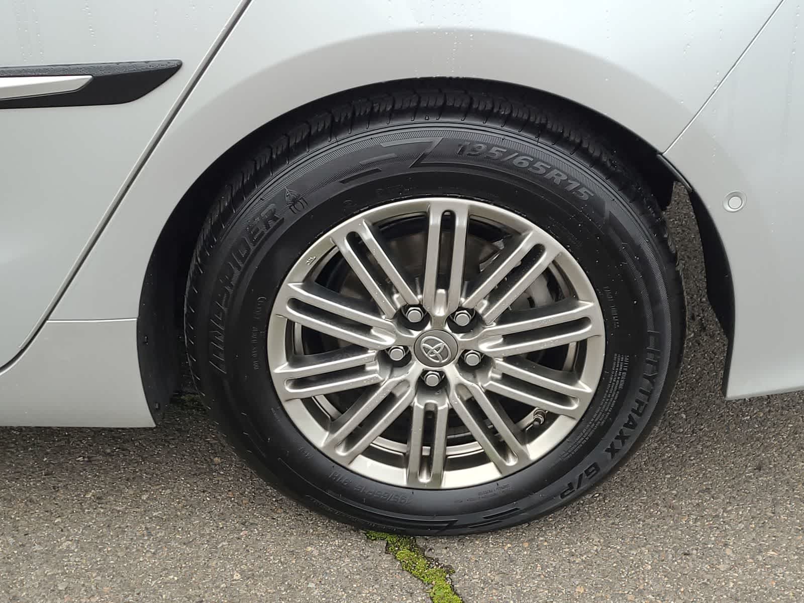 Thumbnail: 2019 Toyota Prius Prime - 16