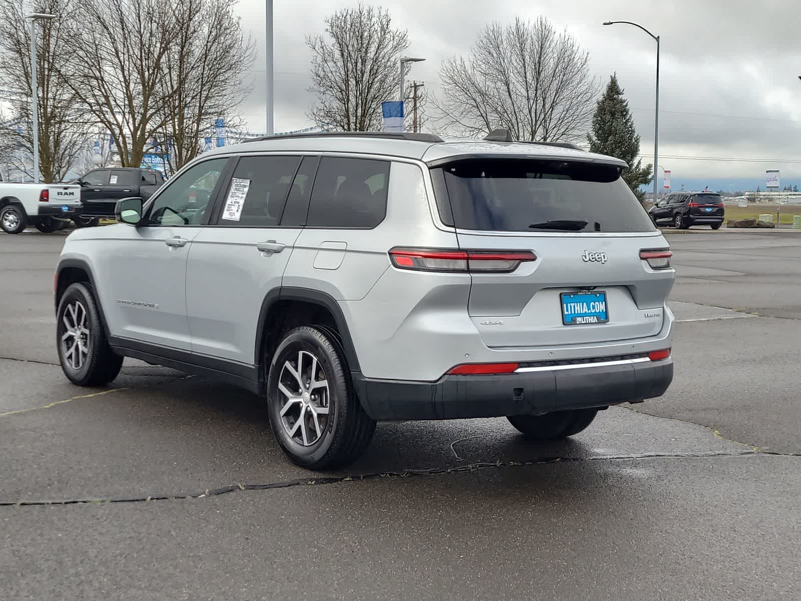 Thumbnail: 2024 Jeep Grand Cherokee L - 12