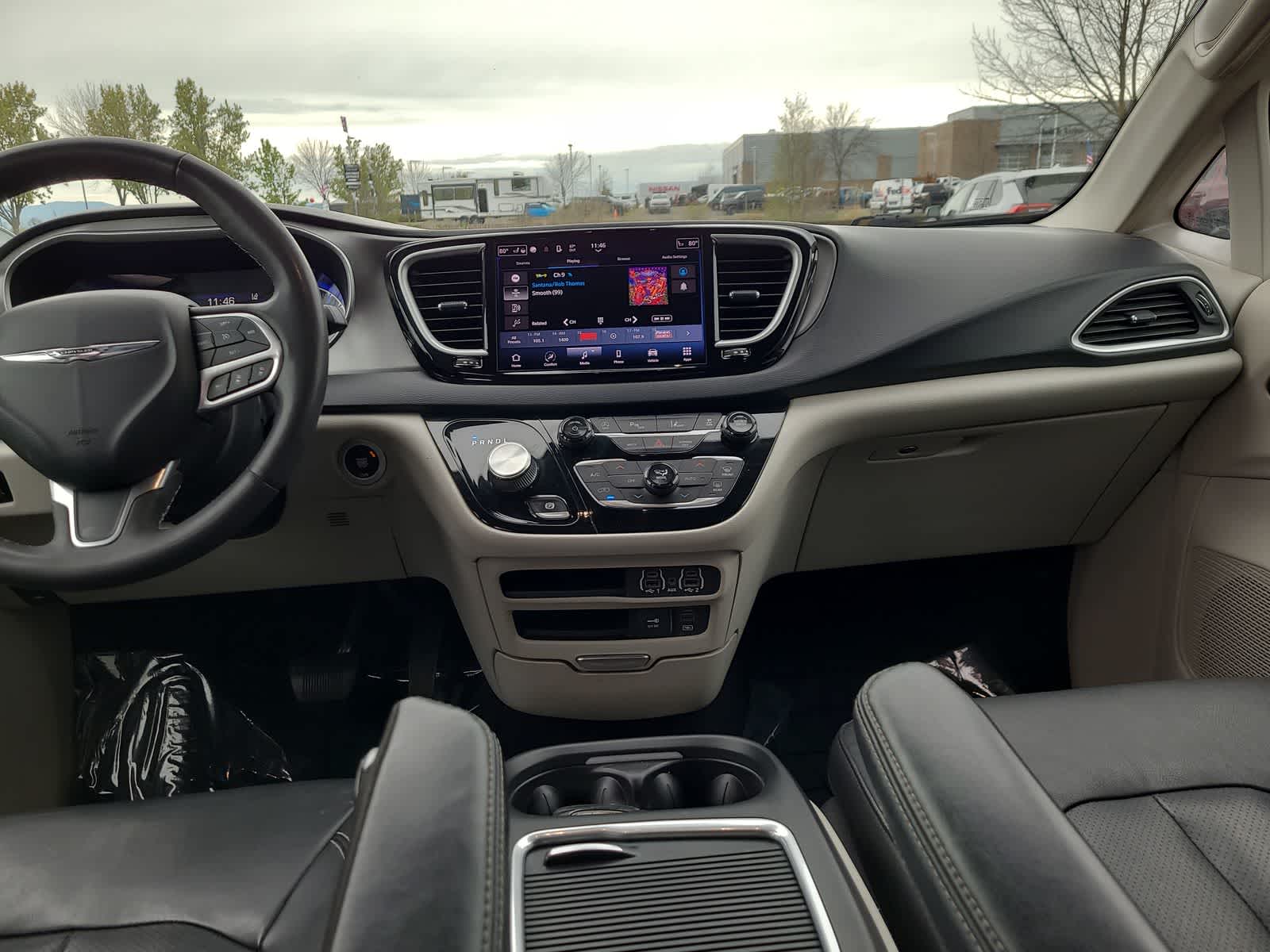 Thumbnail: 2022 Chrysler Pacifica - 18