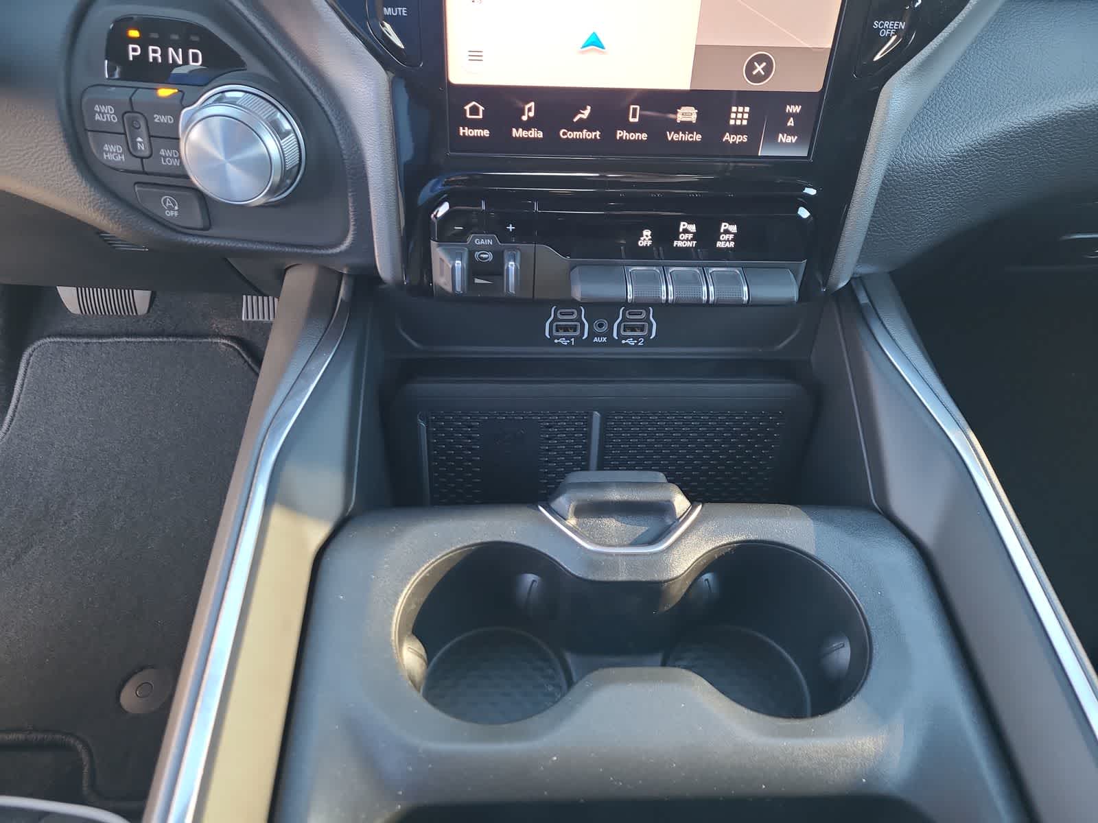 Thumbnail: 2026 RAM 1500 - 25